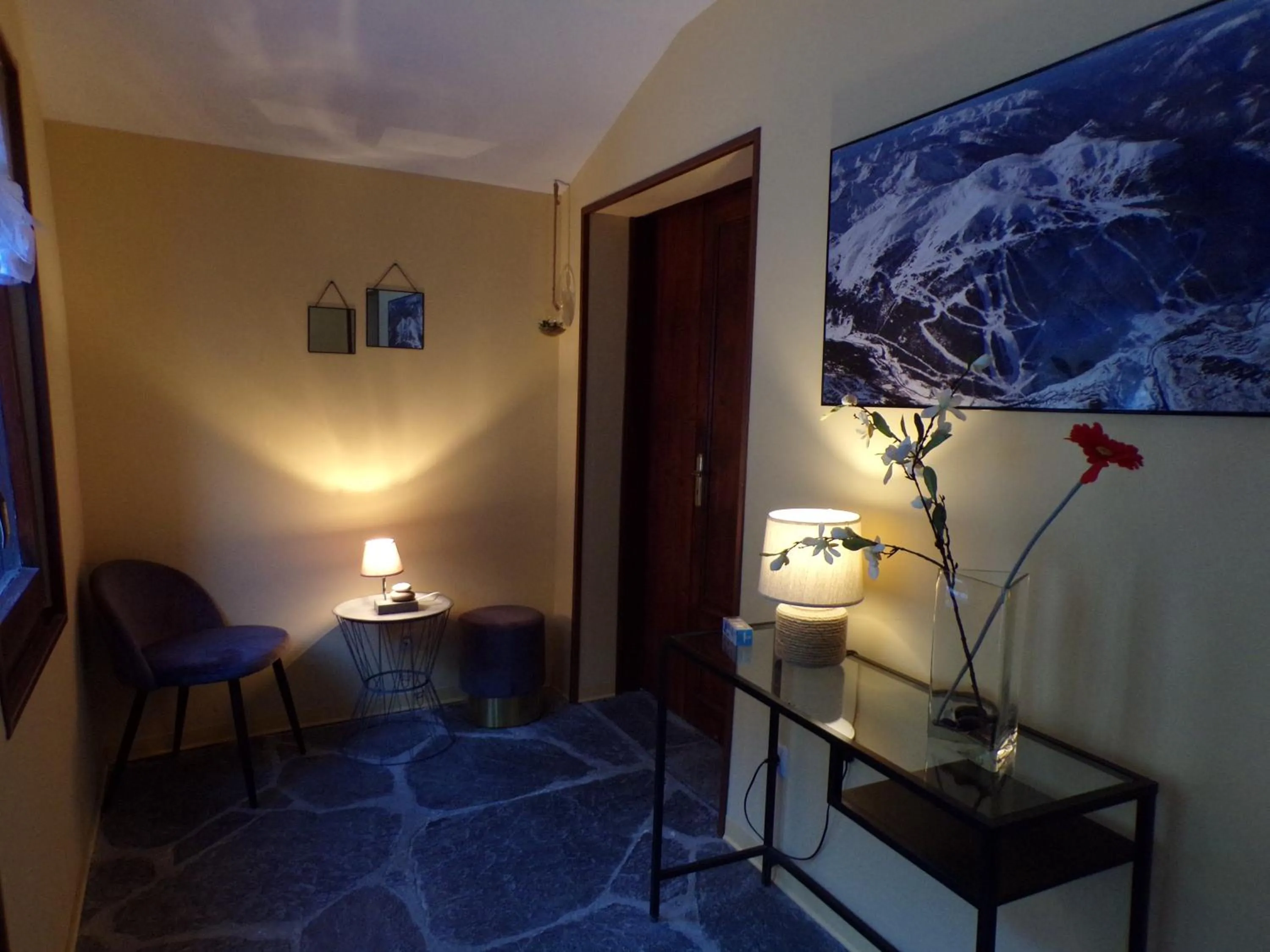 Facade/entrance in Hotel Roc de St Miquel & Apartment