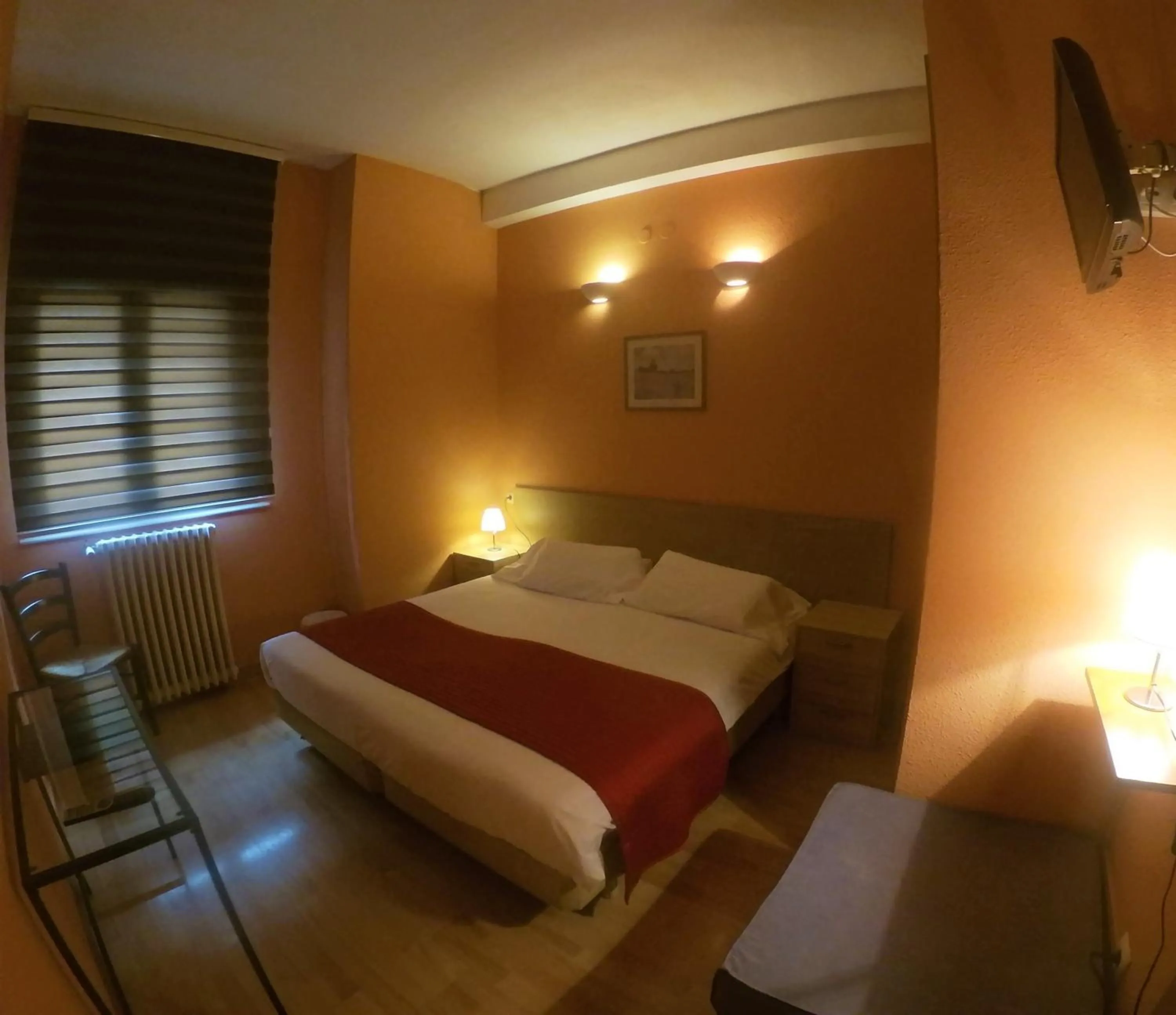 Bedroom, Bed in Hotel Roc de St Miquel & Apartment