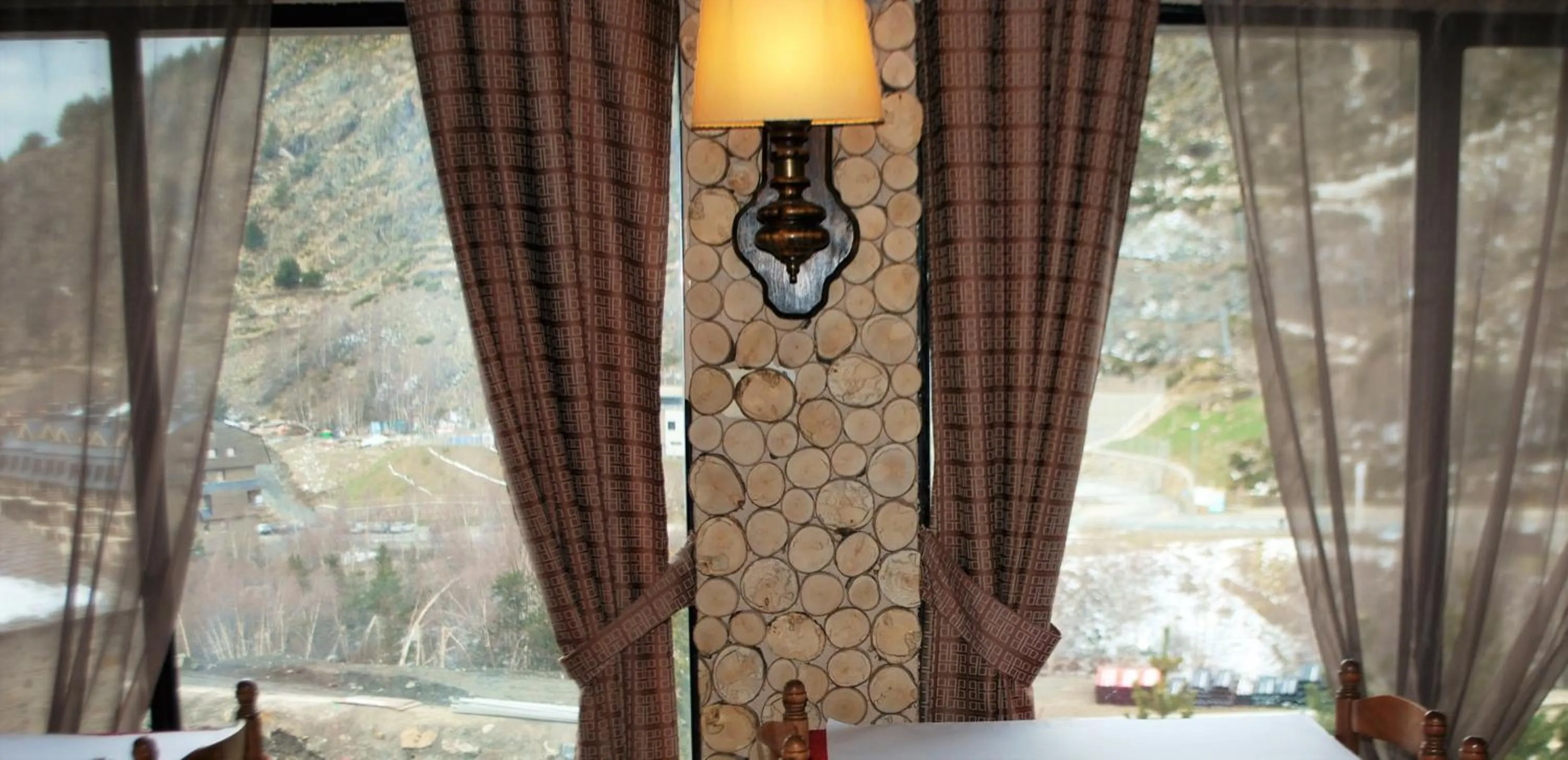 Dining area in Hotel Roc de St Miquel & Apartment