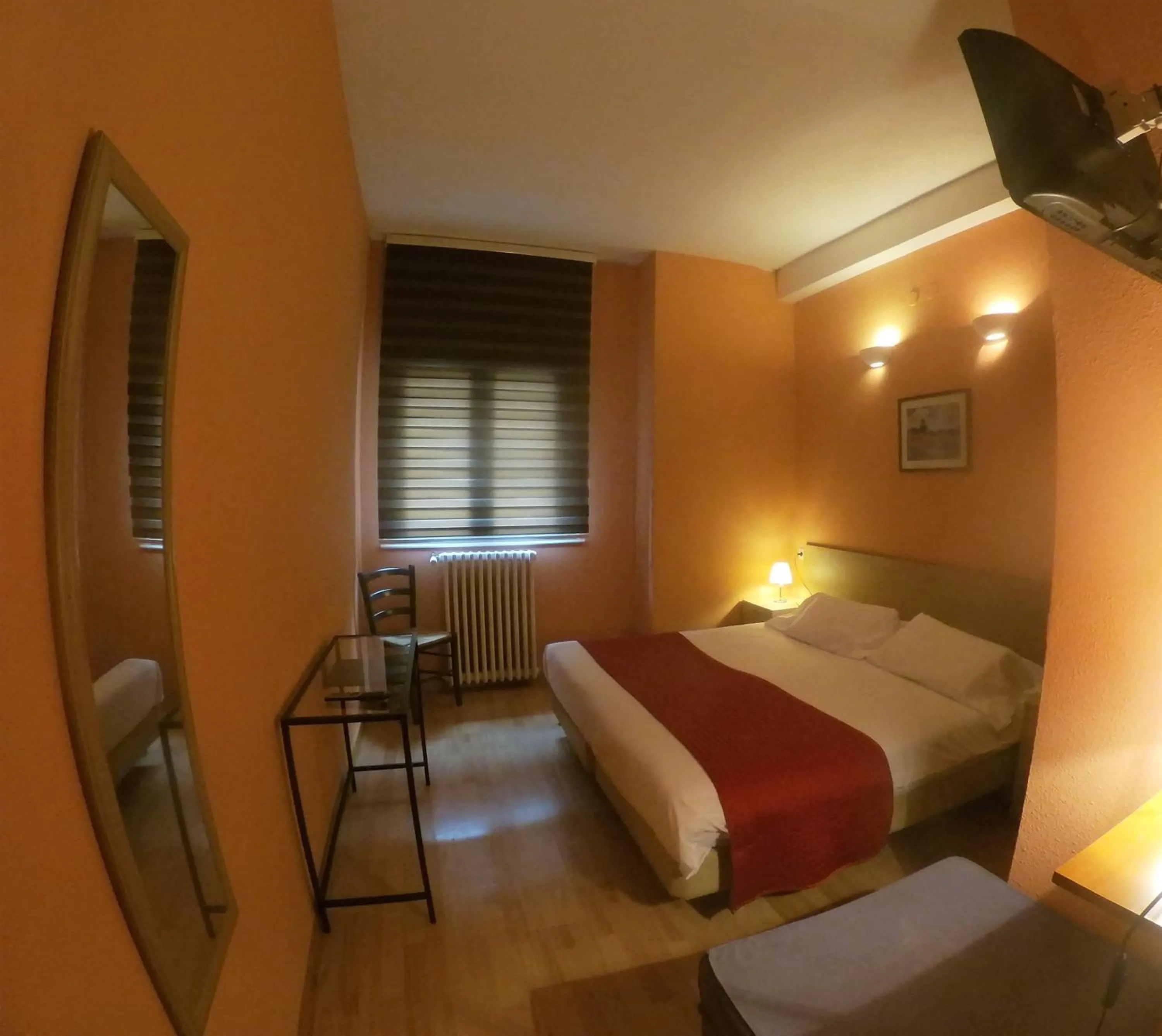 Photo of the whole room, Bed in Hotel Roc de St Miquel & Apartment