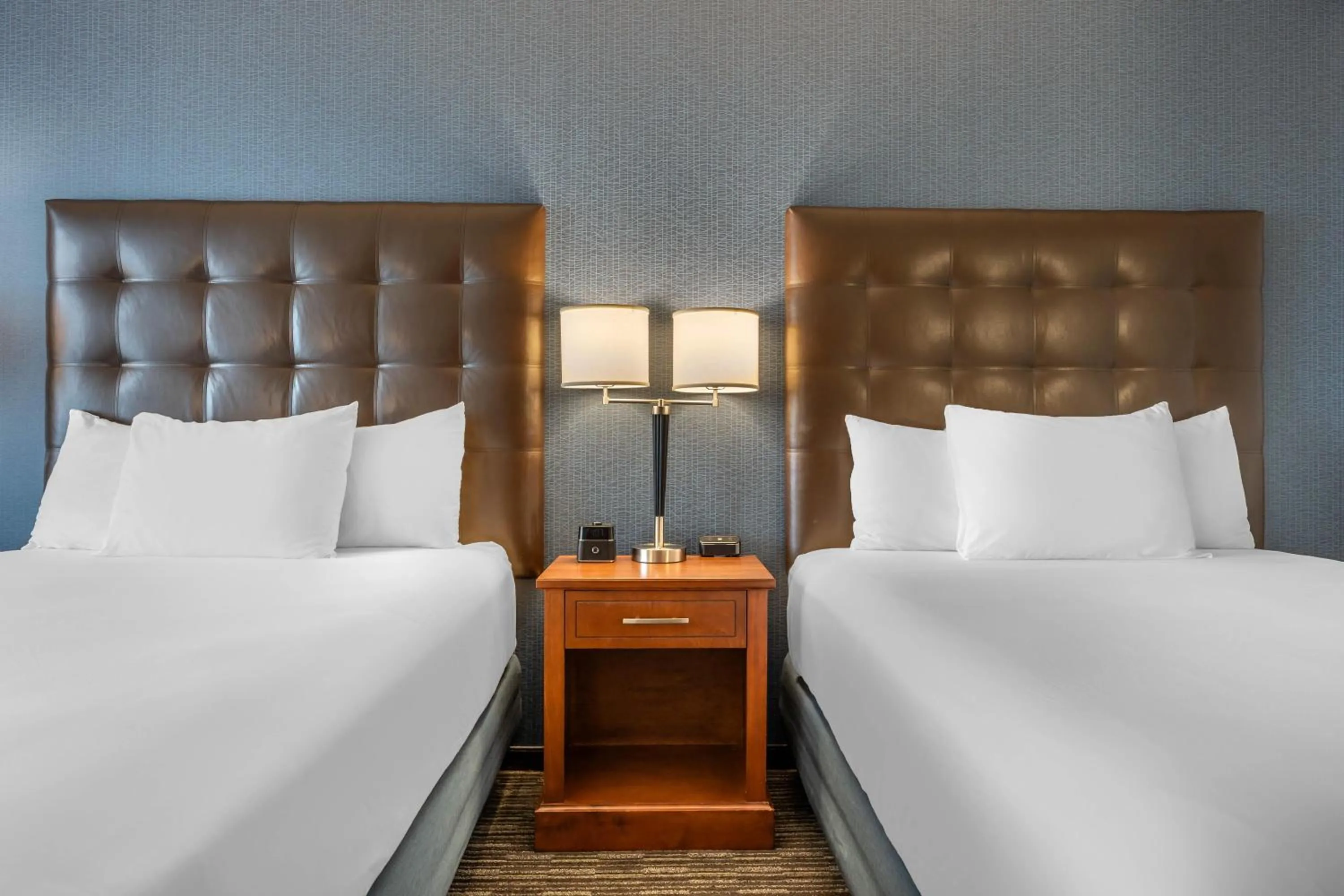 Bedroom, Bed in Drury Plaza Hotel Columbia East