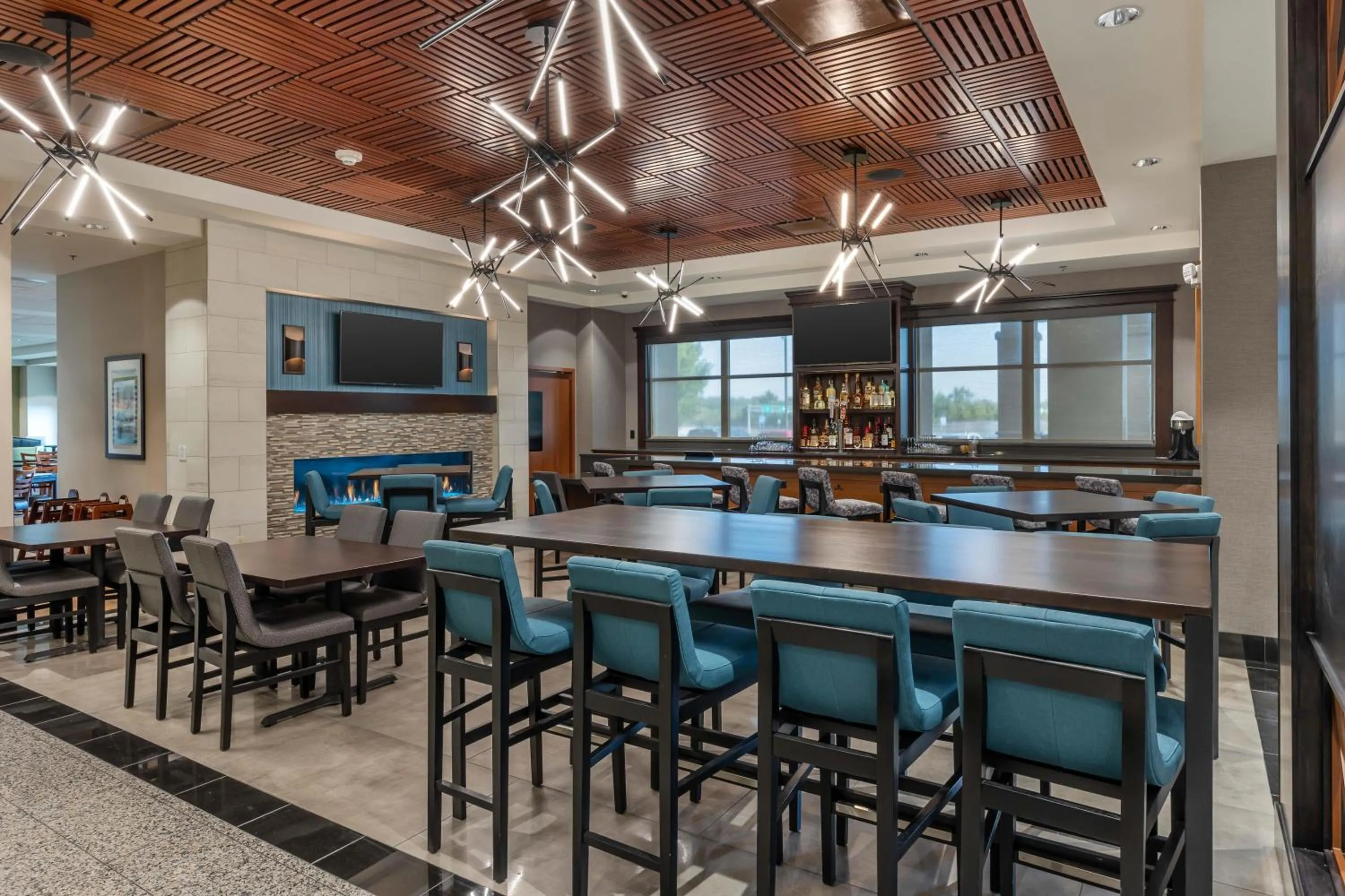 Lounge or bar in Drury Plaza Hotel Columbia East