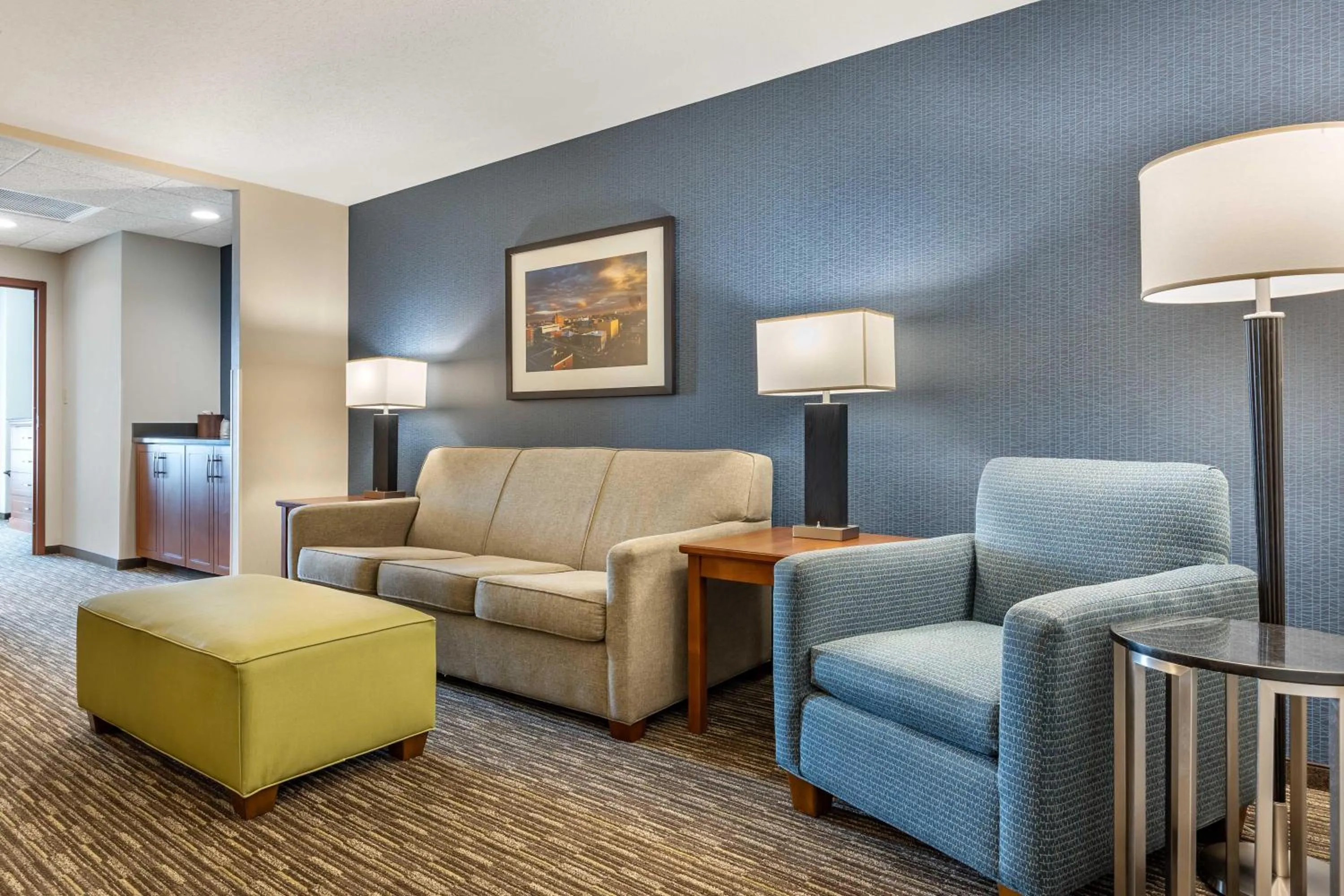 Bedroom in Drury Plaza Hotel Columbia East