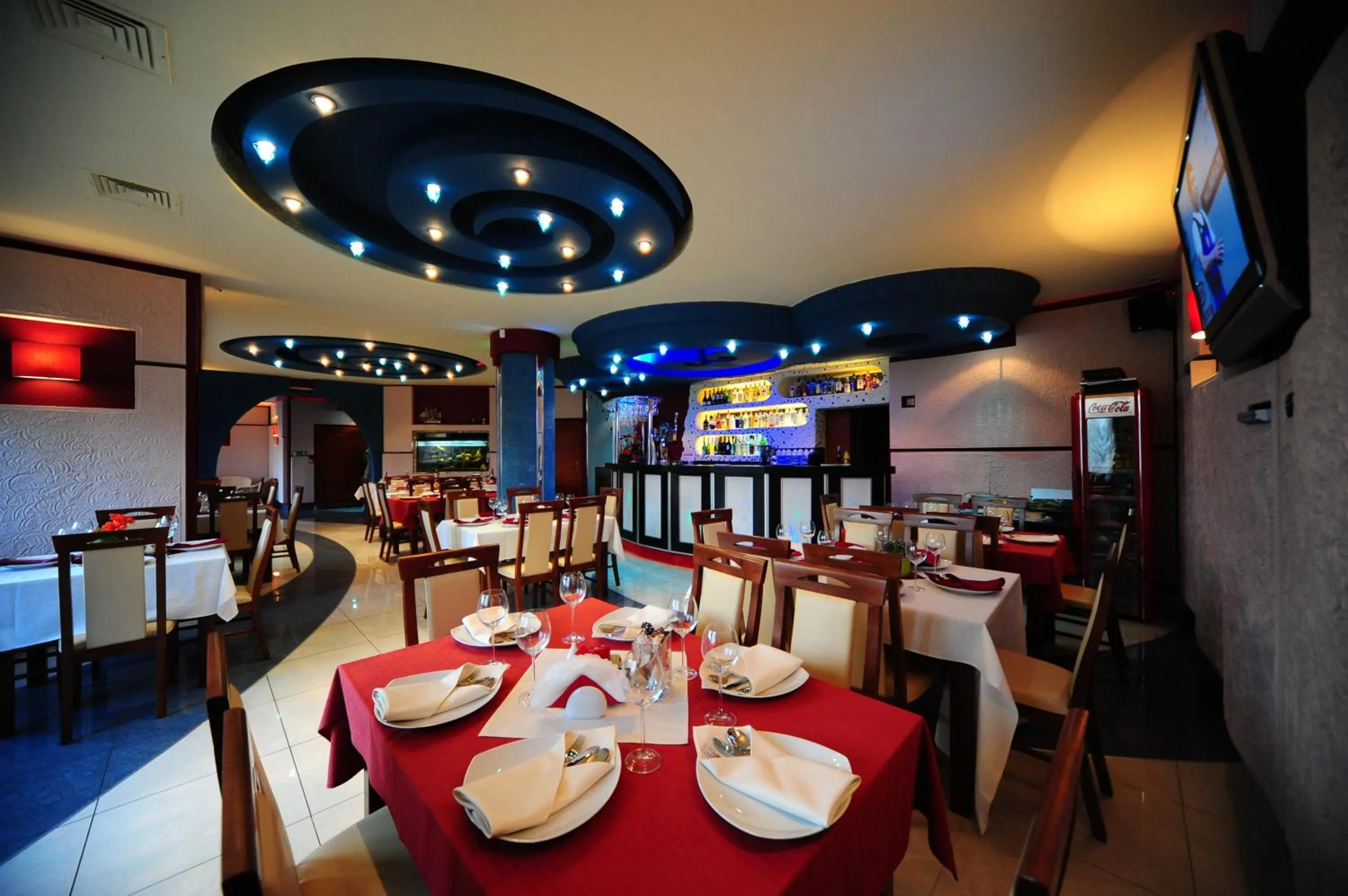 Restaurant/places to eat in Hotel Spinaker