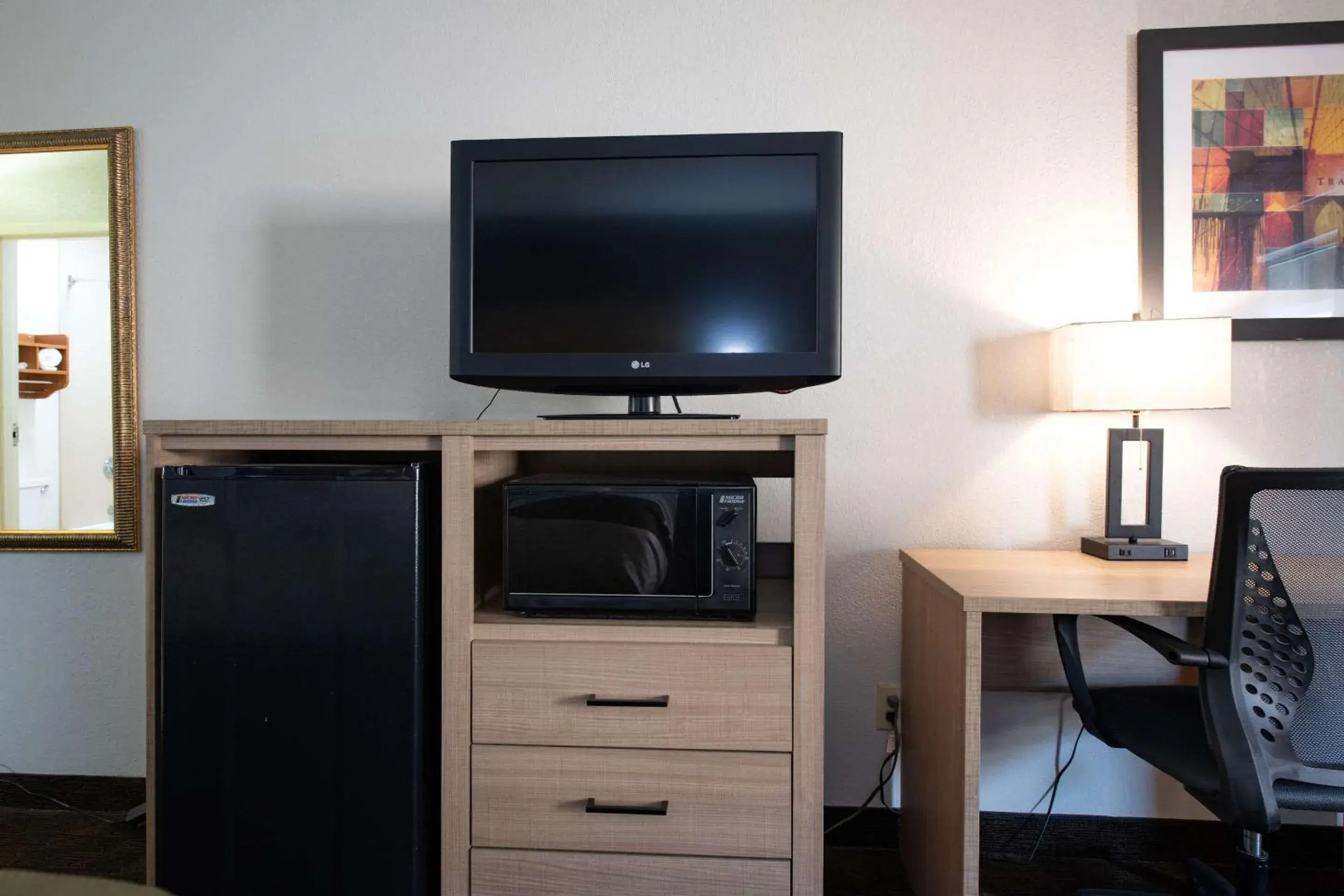 King Room - Smoking in Quality Inn Monroe King Room - Smoking in Quality Inn Monroe