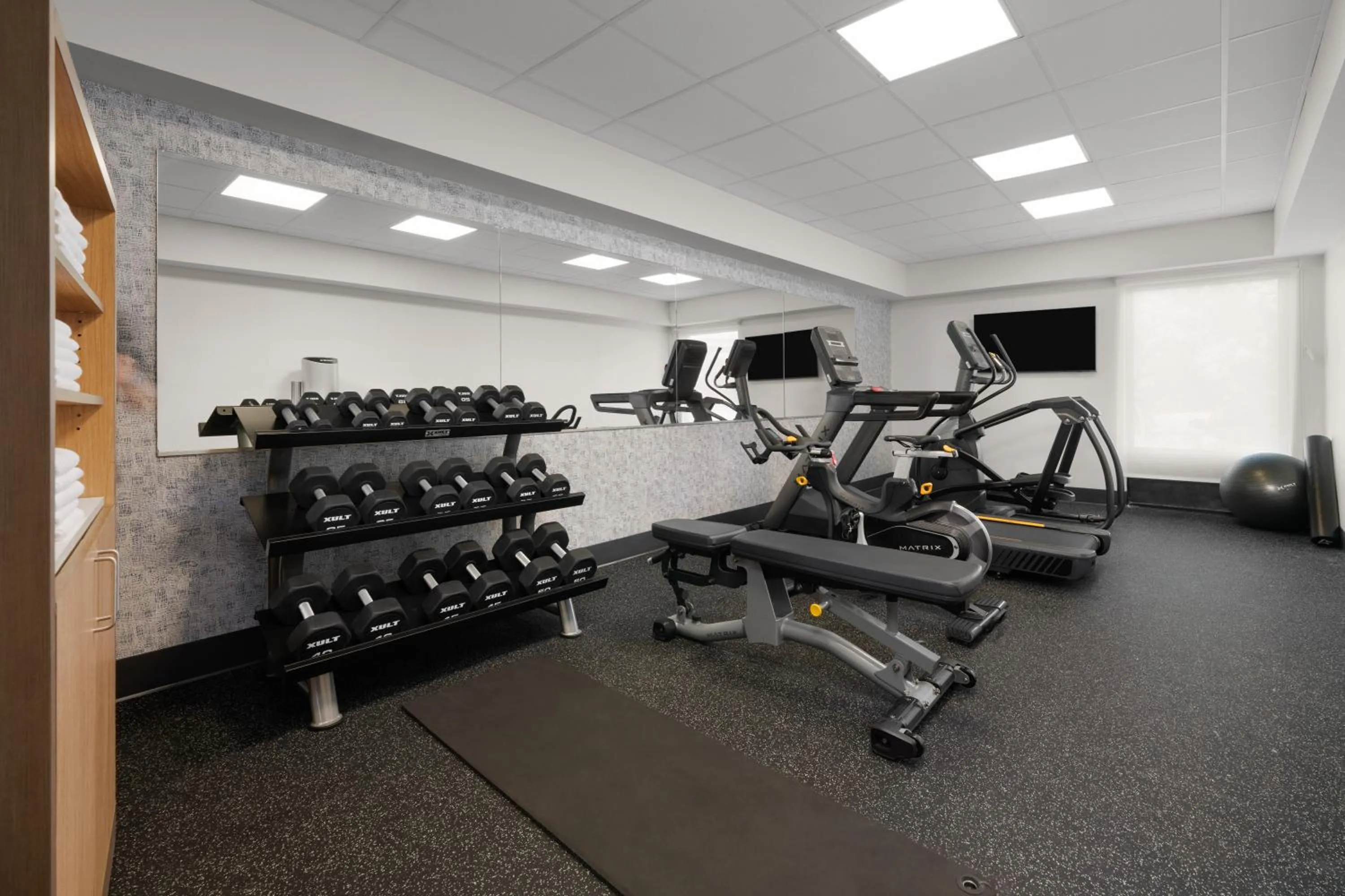 Fitness centre/facilities in Garner Hotel Augusta West by IHG
