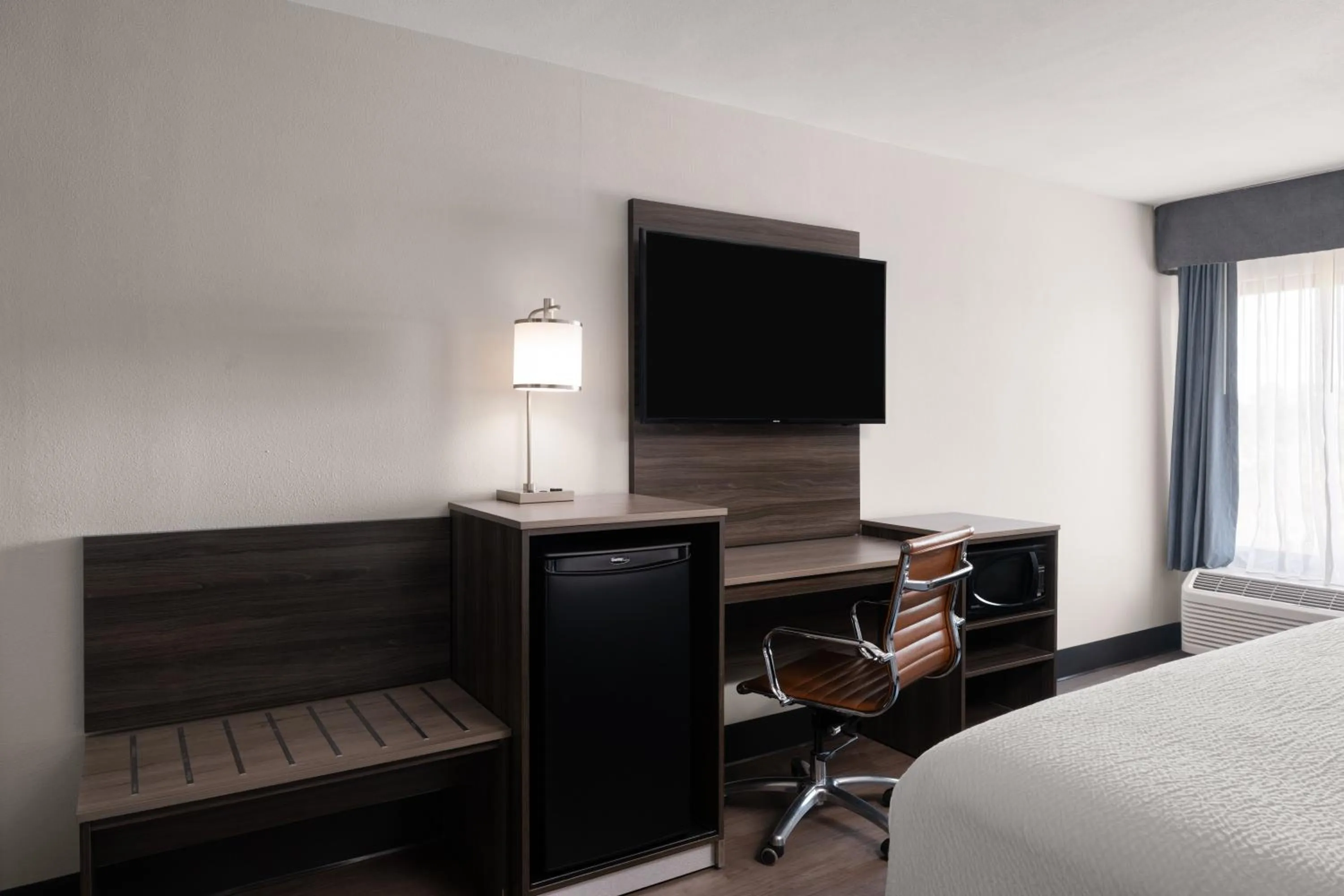 Bed in Garner Hotel Augusta West by IHG