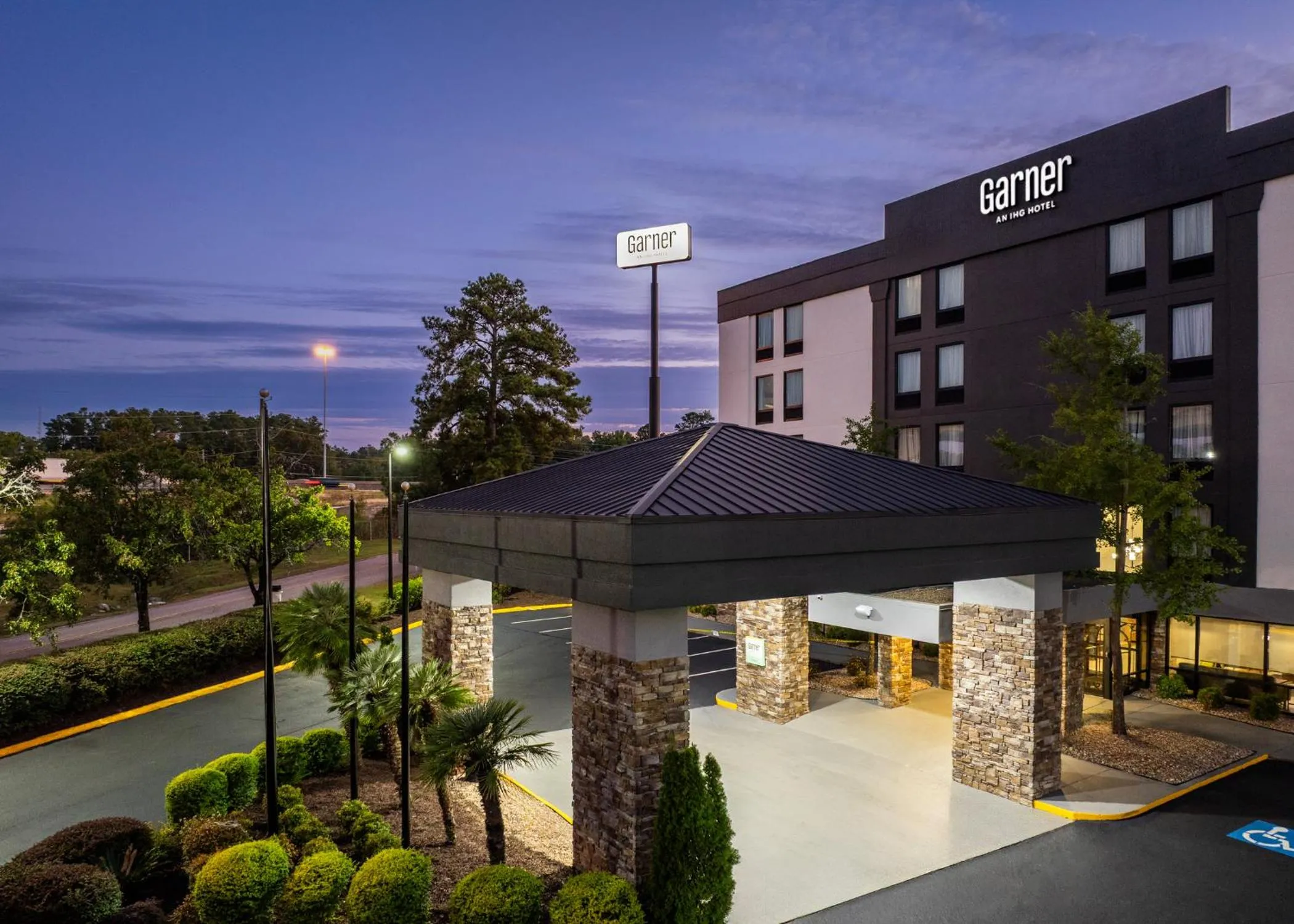 Facade/entrance in Garner Hotel Augusta West by IHG