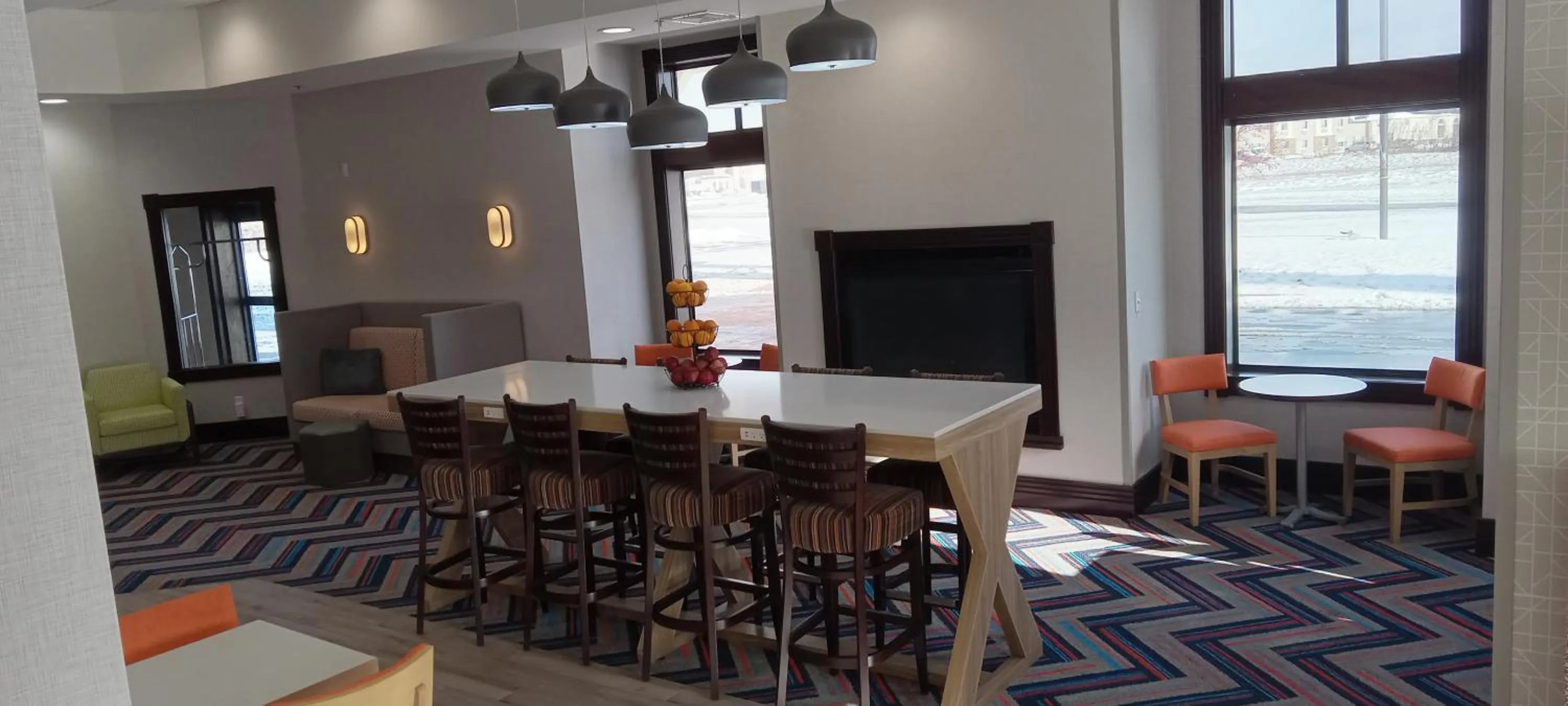 Dining area in Hampton Inn Birch Run