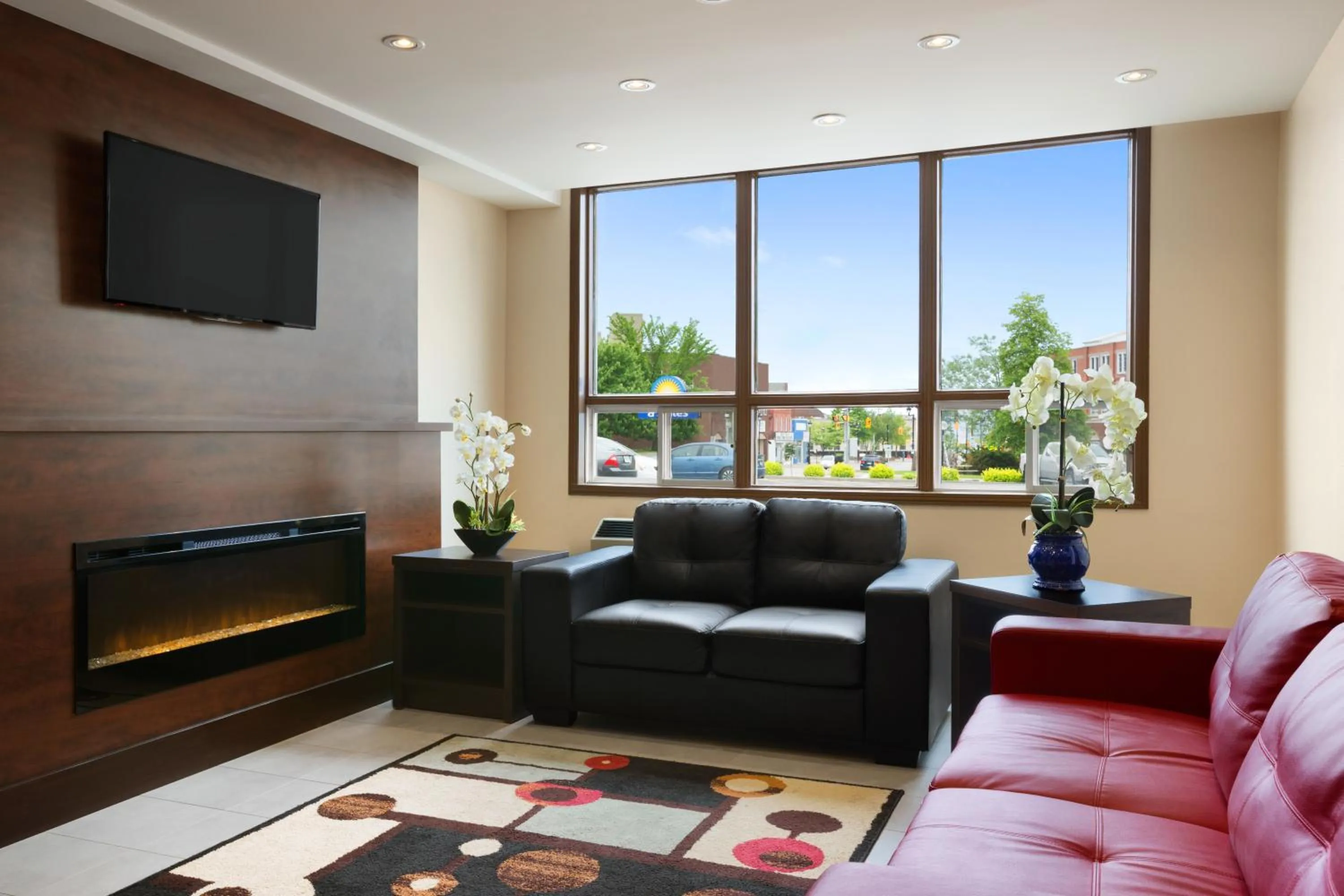 Day in Days Inn & Suites by Wyndham North Bay Downtown