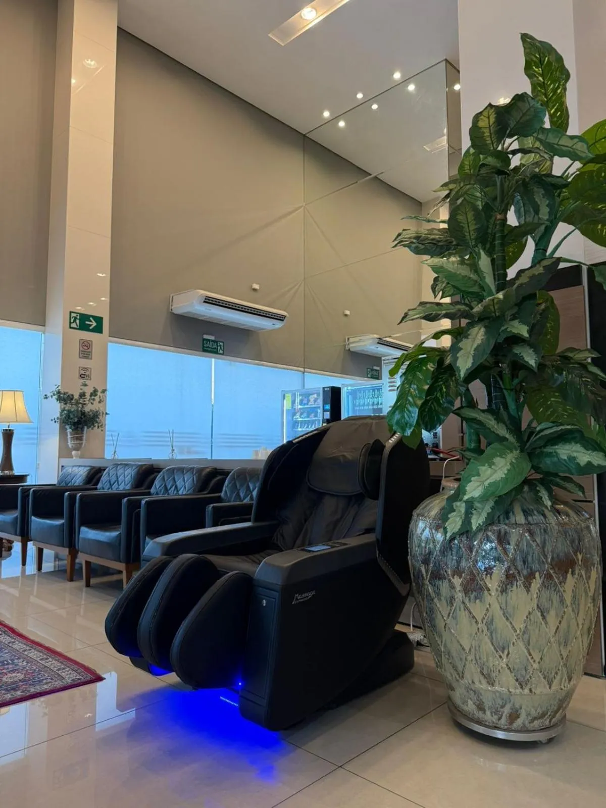 Massage in Hotel Thomasi Express