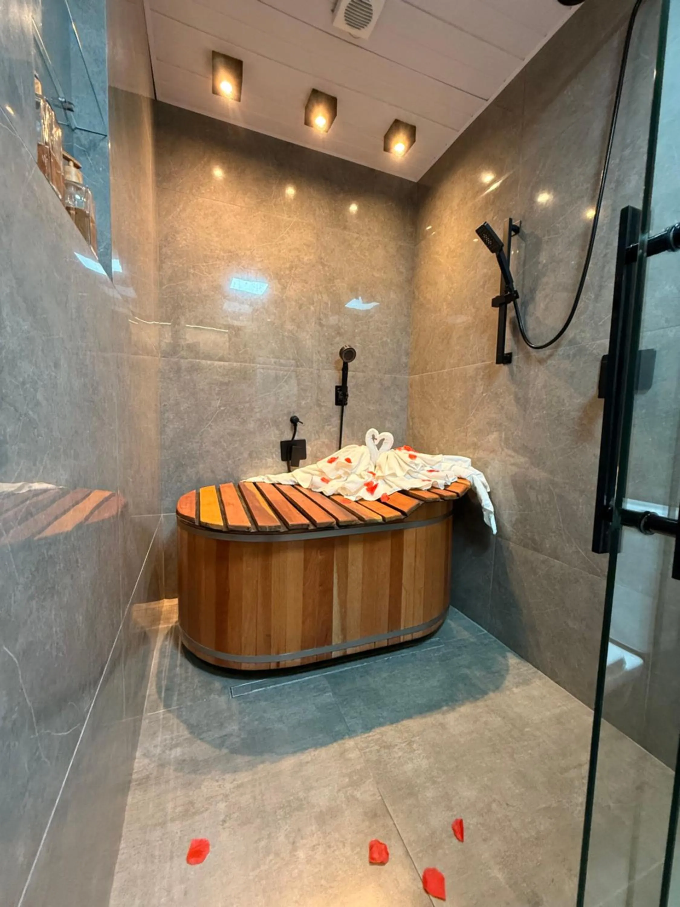 Bathroom in Hotel Thomasi Express