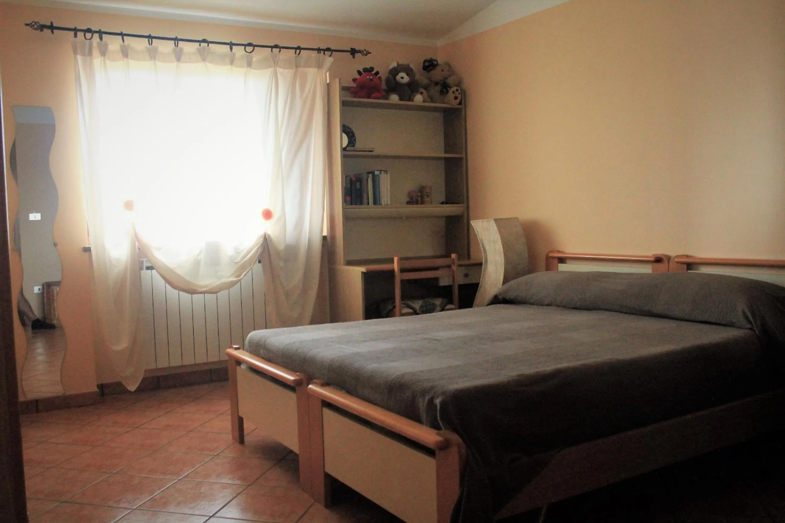 Bedroom, Bed in mansarda fiorita