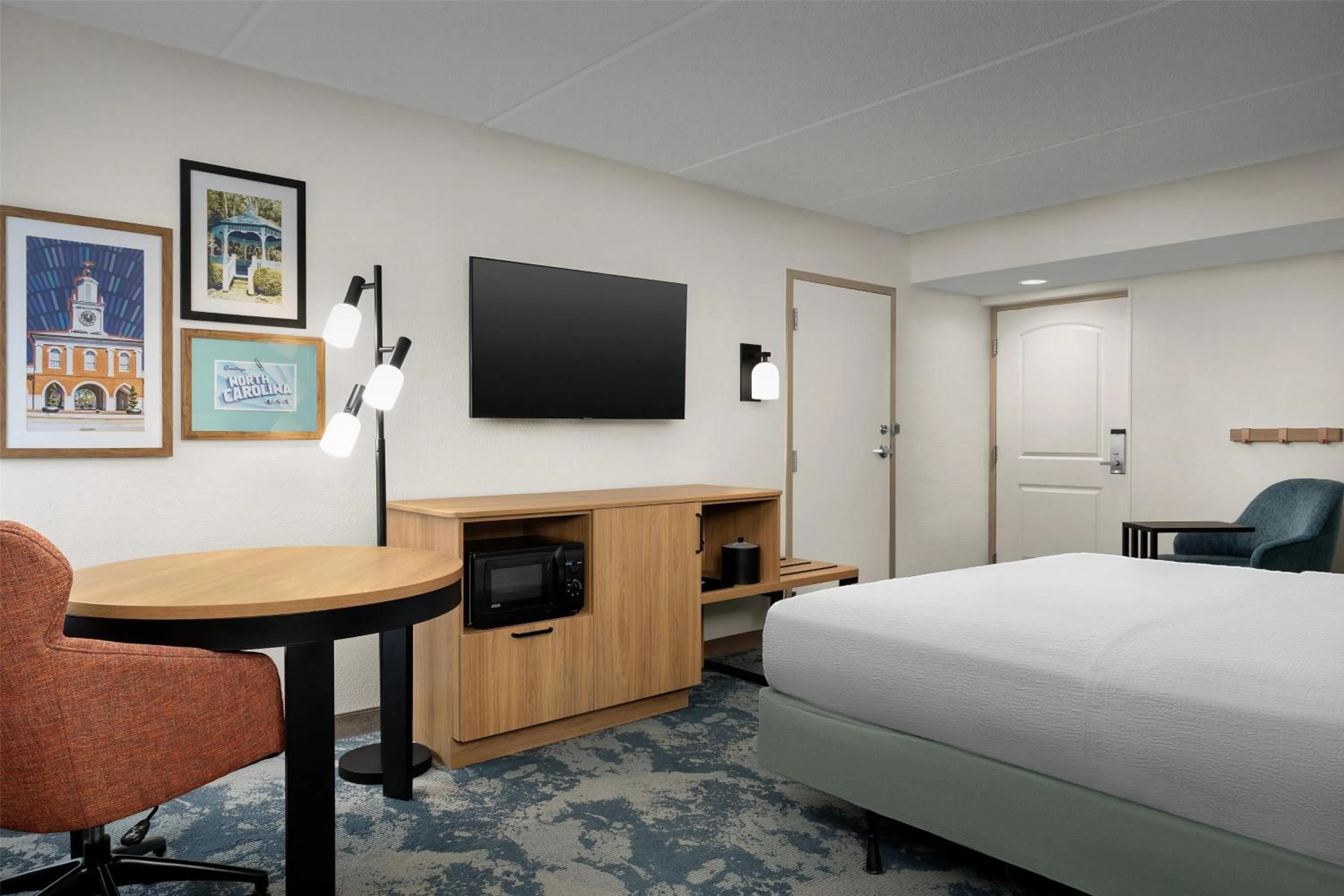 Bedroom, Bed in Hampton Inn Fayetteville Fort Bragg