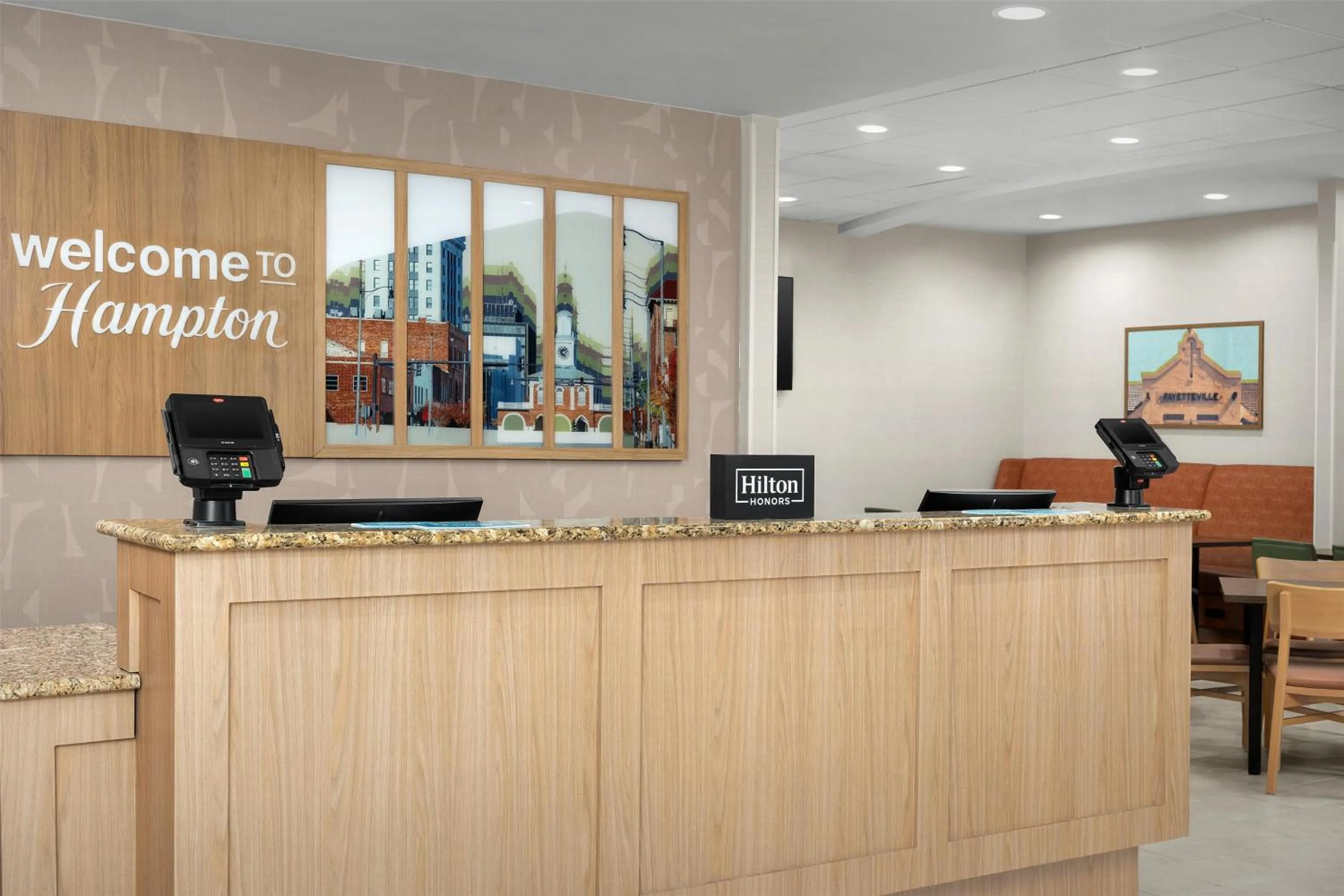 Lobby or reception in Hampton Inn Fayetteville Fort Bragg