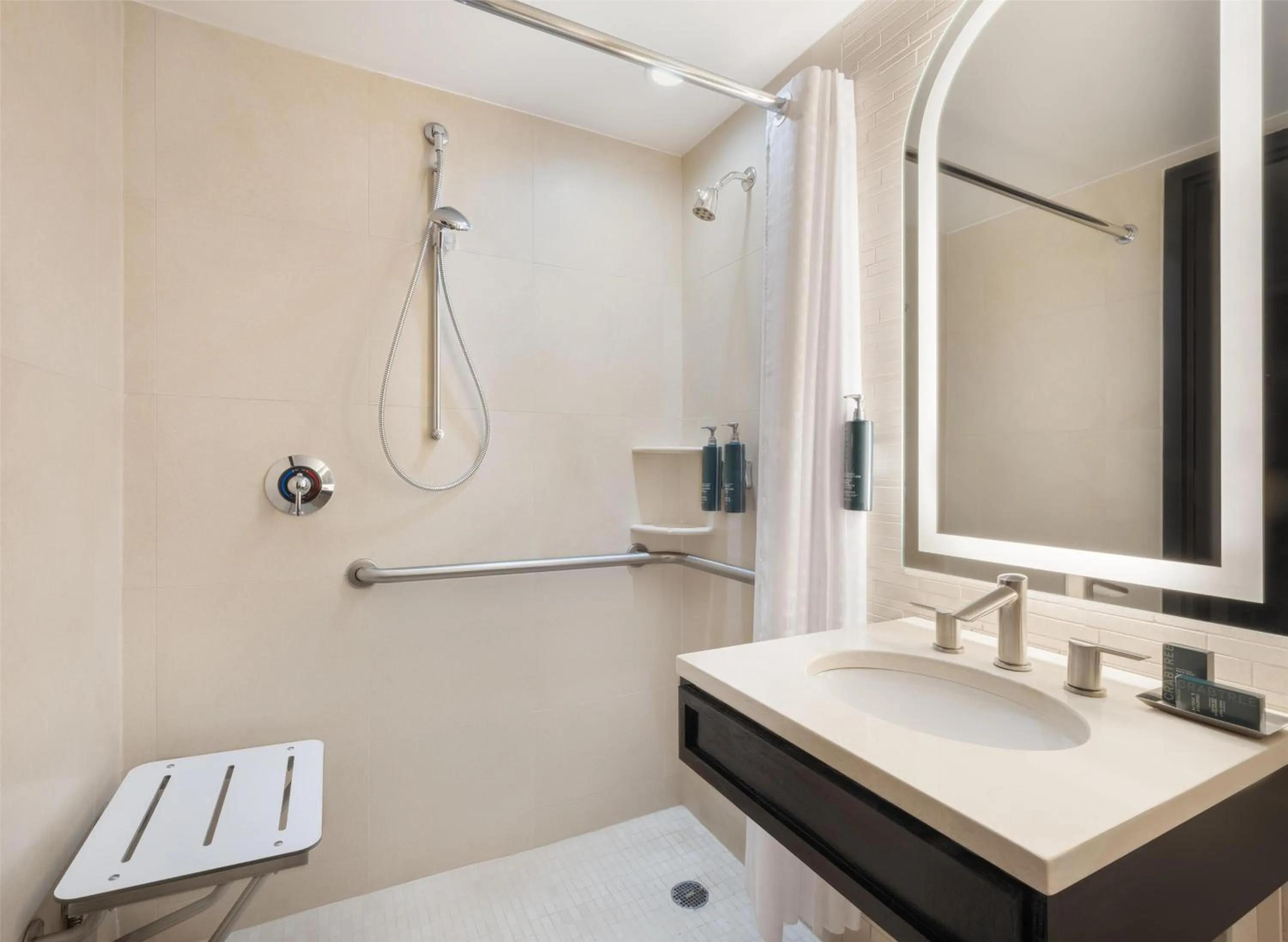 Bathroom in Hilton New York Fashion District