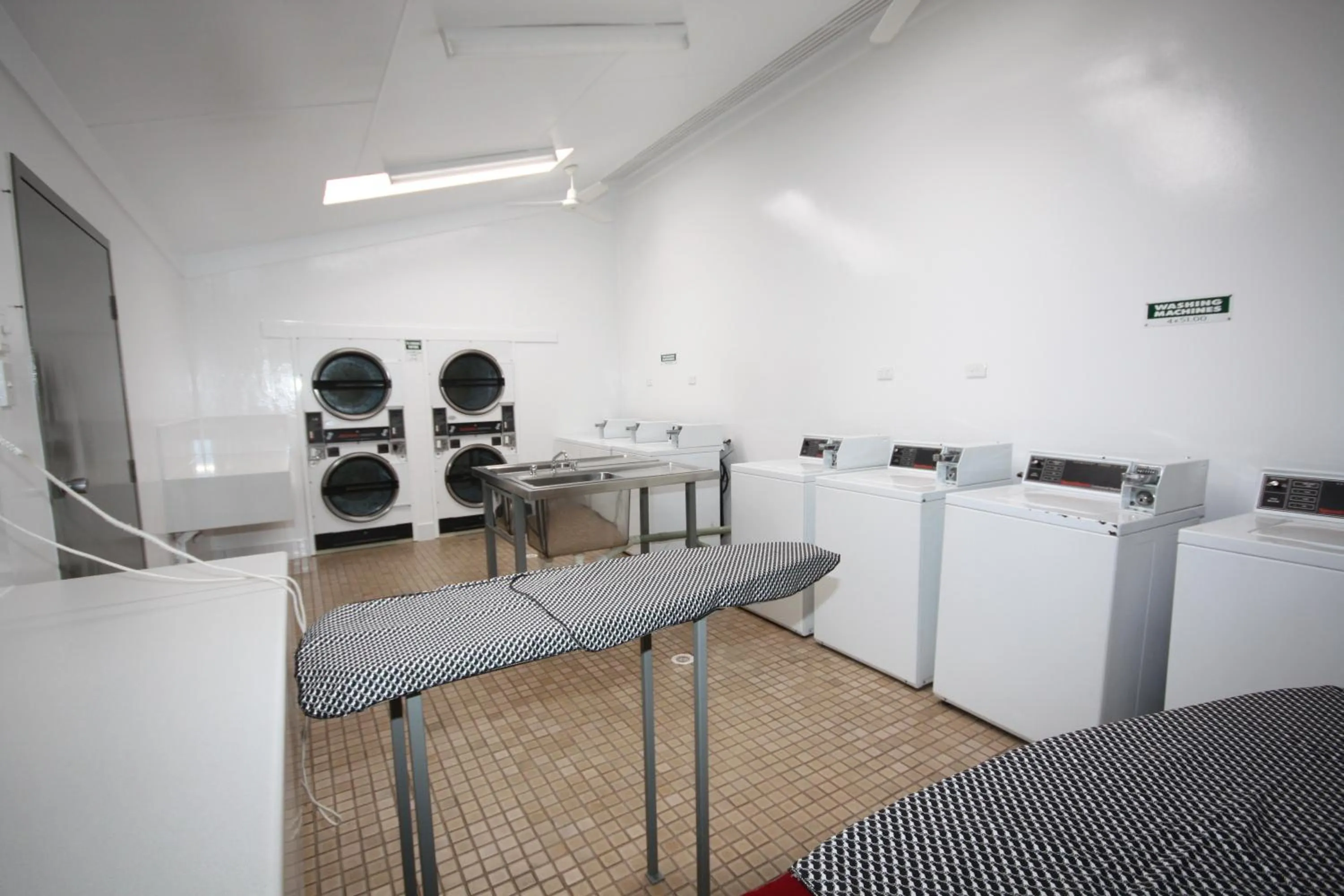 Property building in Discovery Parks - Alice Springs