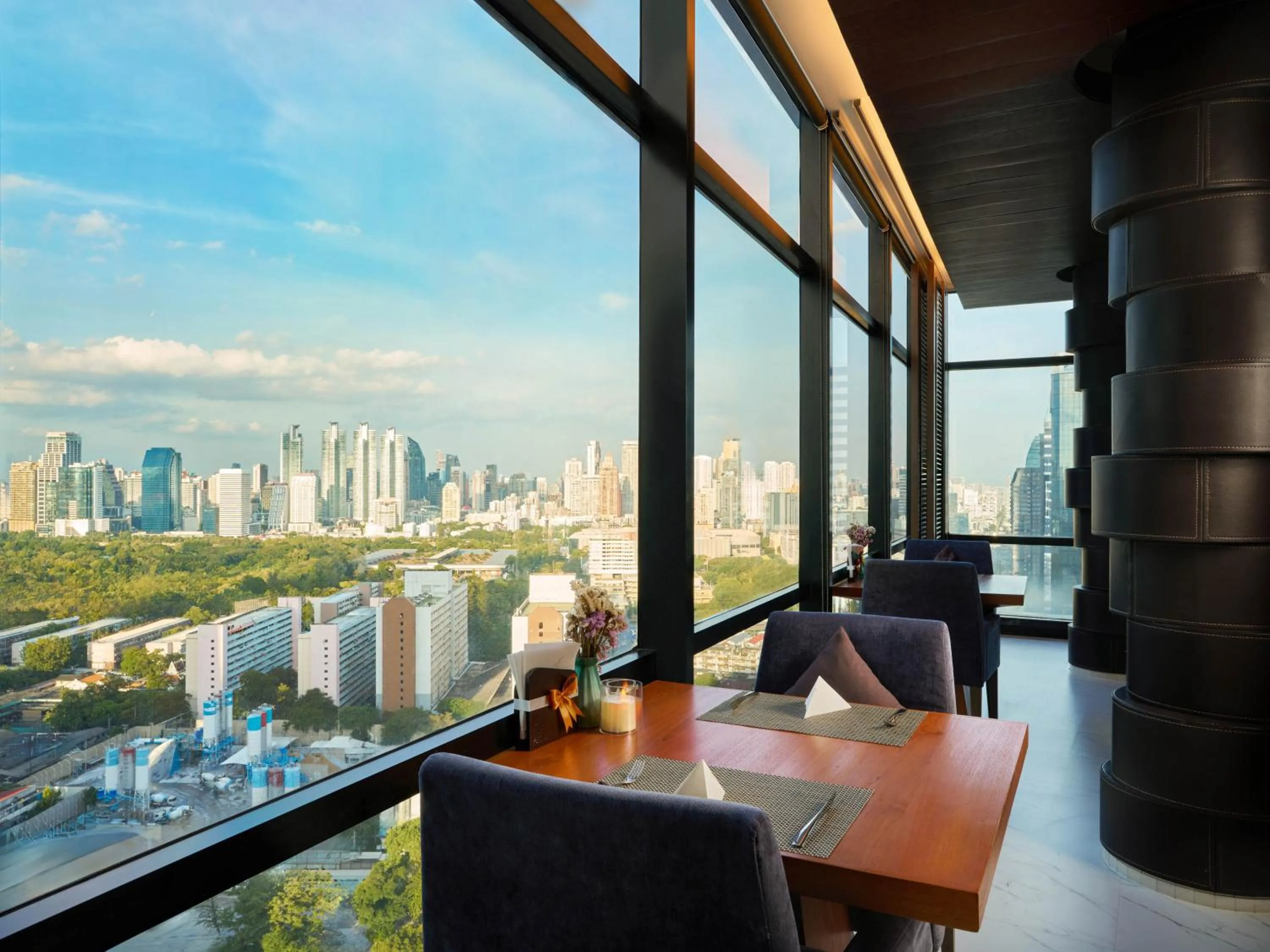 Lounge or bar in AETAS lumpini