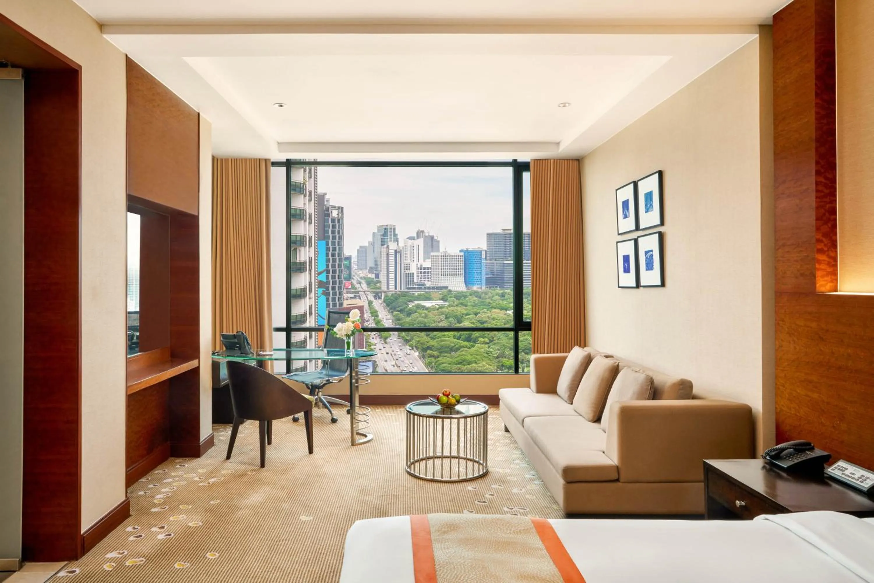 View (from property/room), Bed in AETAS lumpini