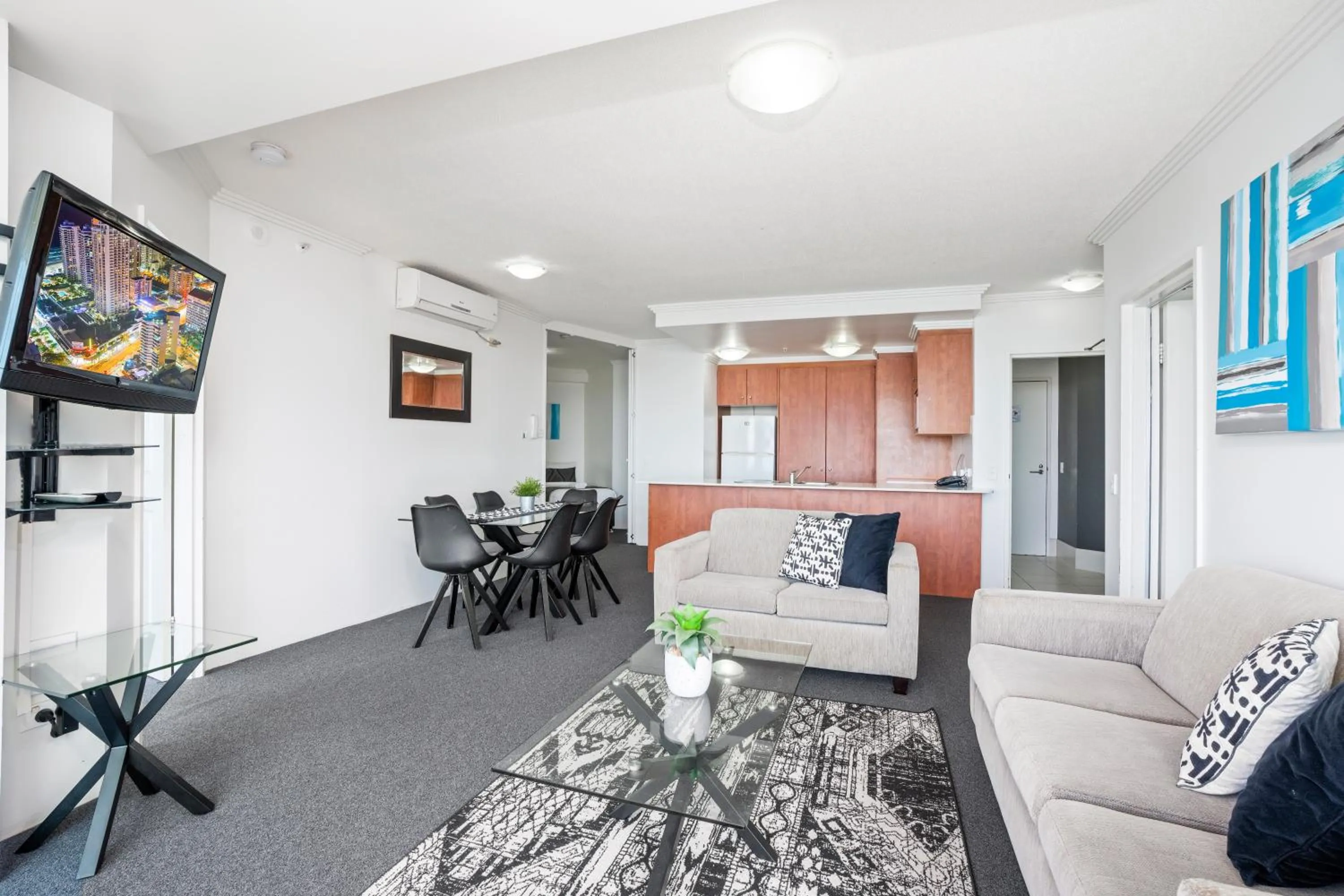 Living room in Crystal Bay On The Broadwater