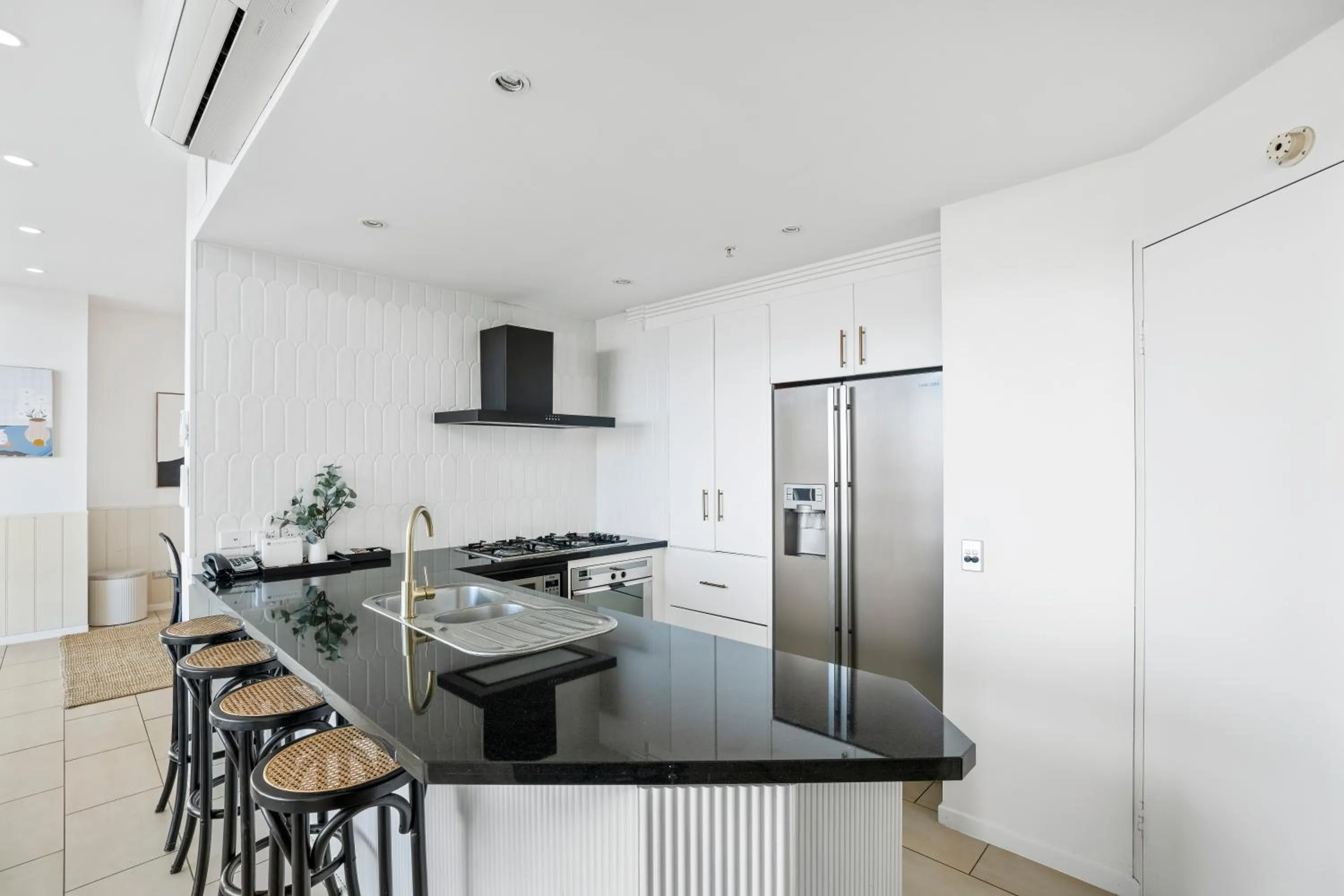 kitchen in Crystal Bay On The Broadwater