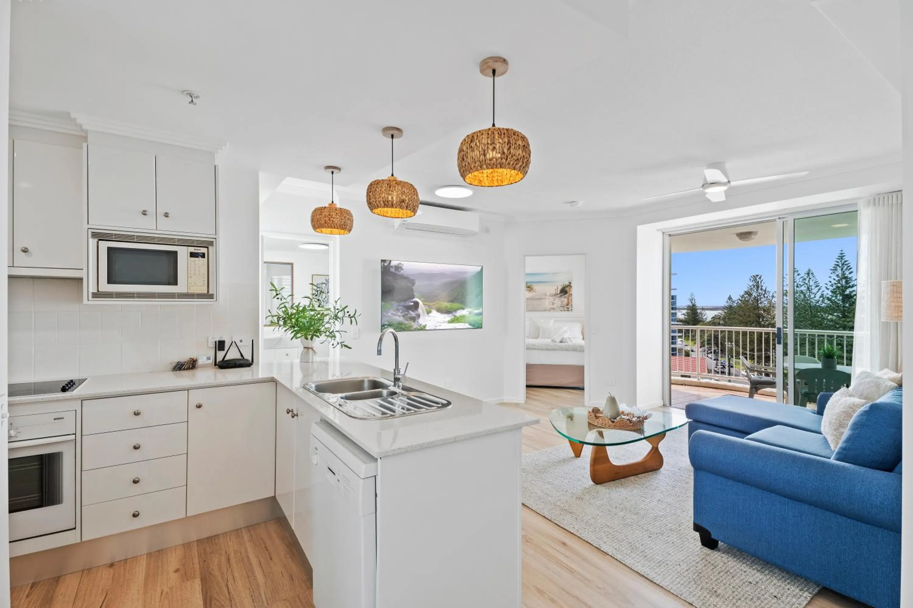 kitchen in Crystal Bay On The Broadwater