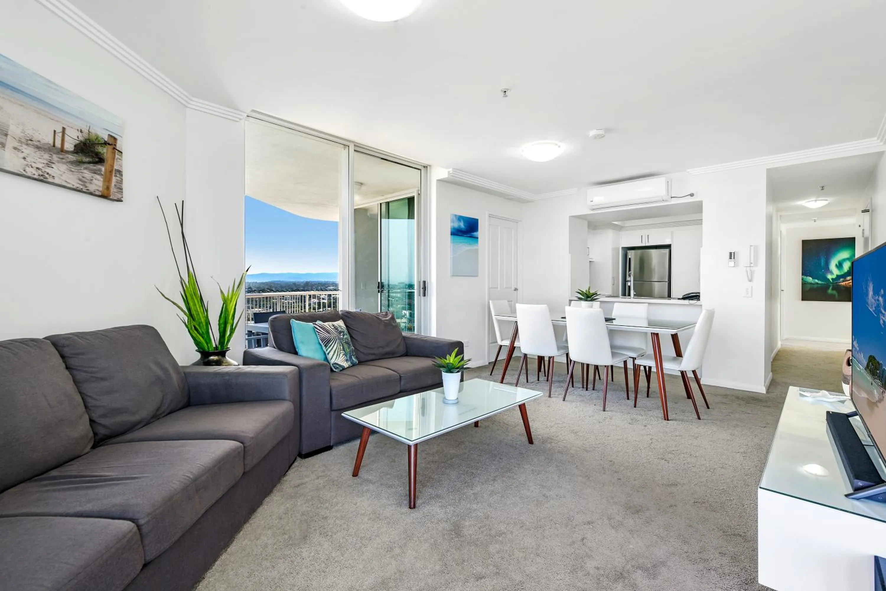 TV and multimedia in Crystal Bay On The Broadwater