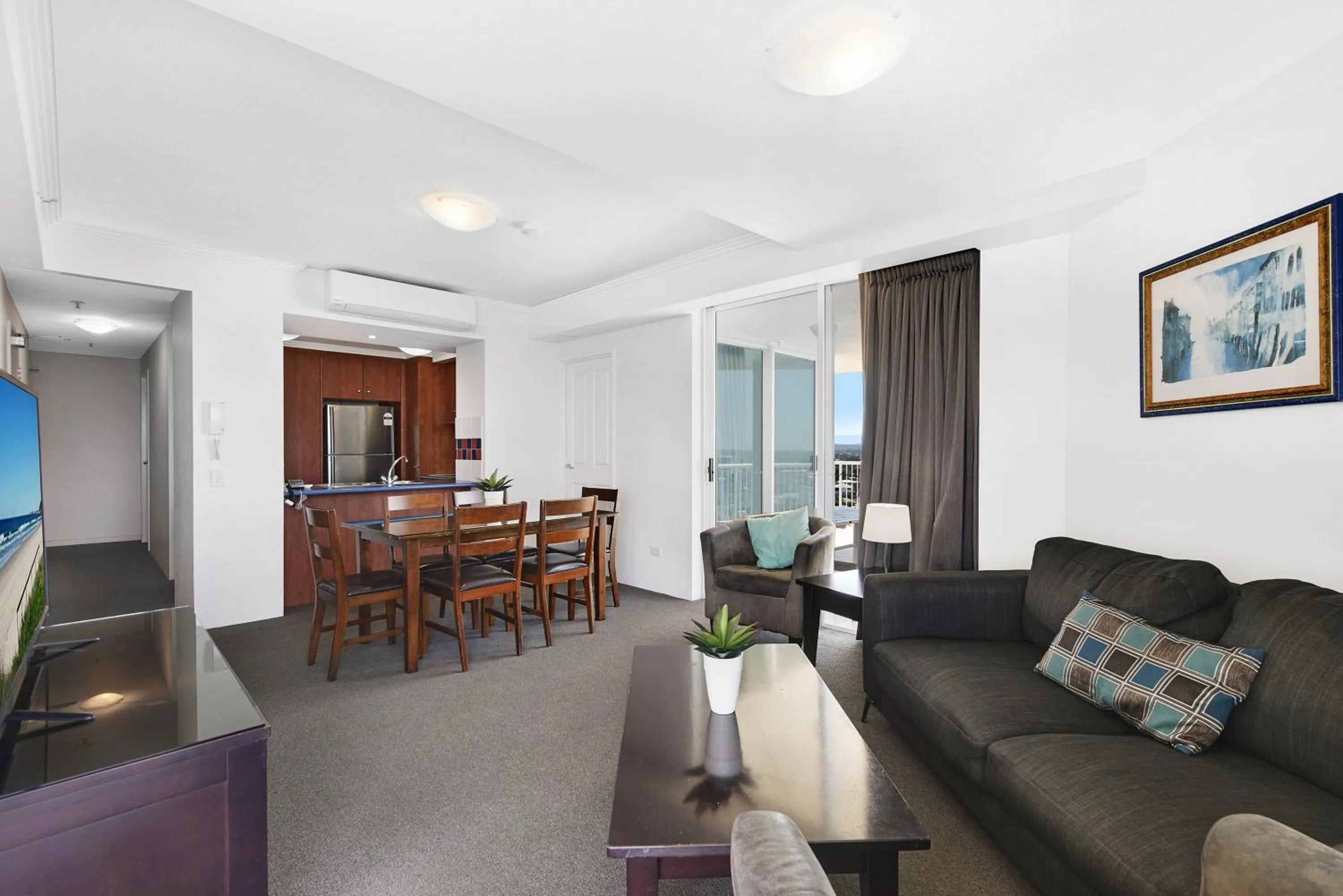 Living room in Crystal Bay On The Broadwater