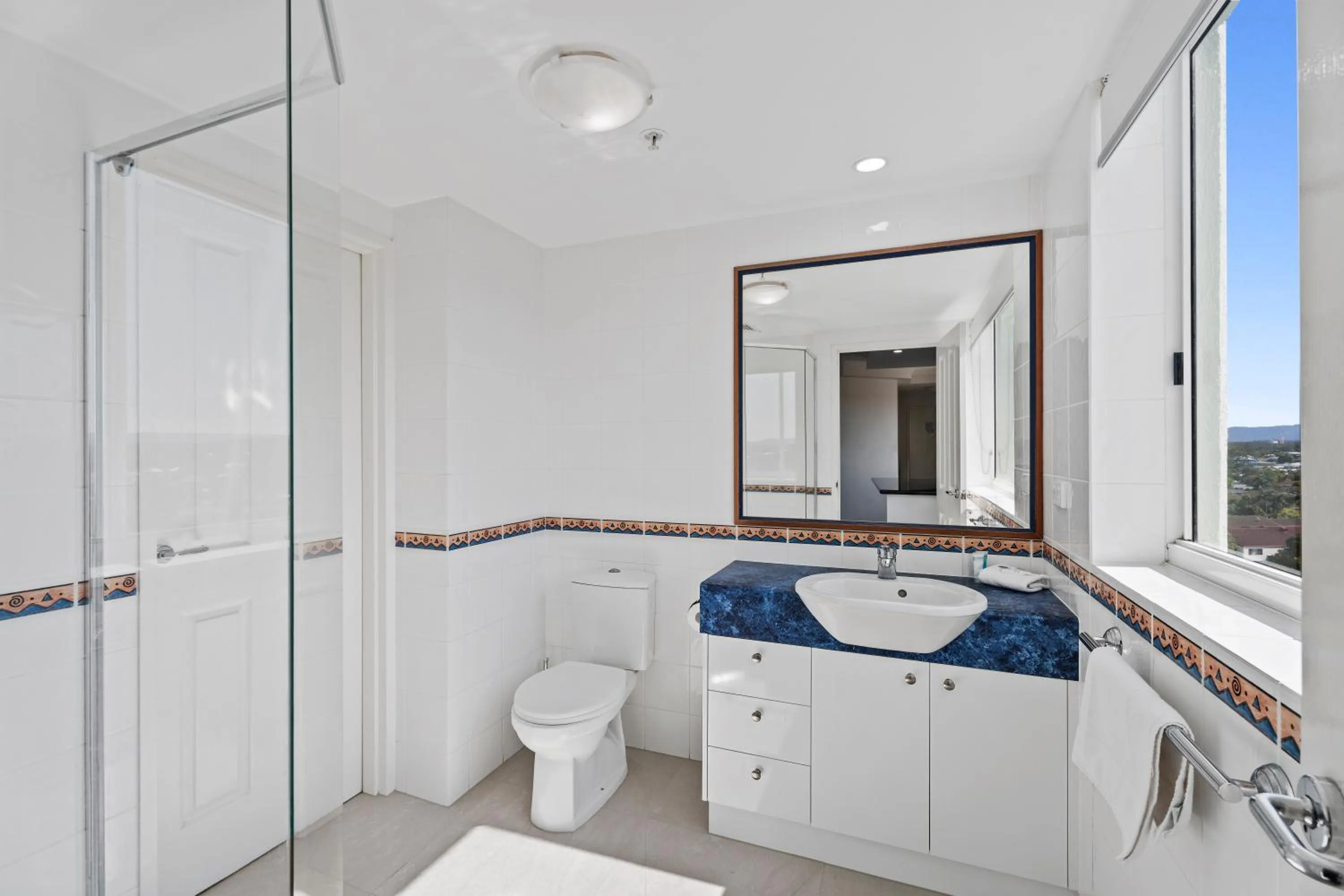 Bathroom in Crystal Bay On The Broadwater