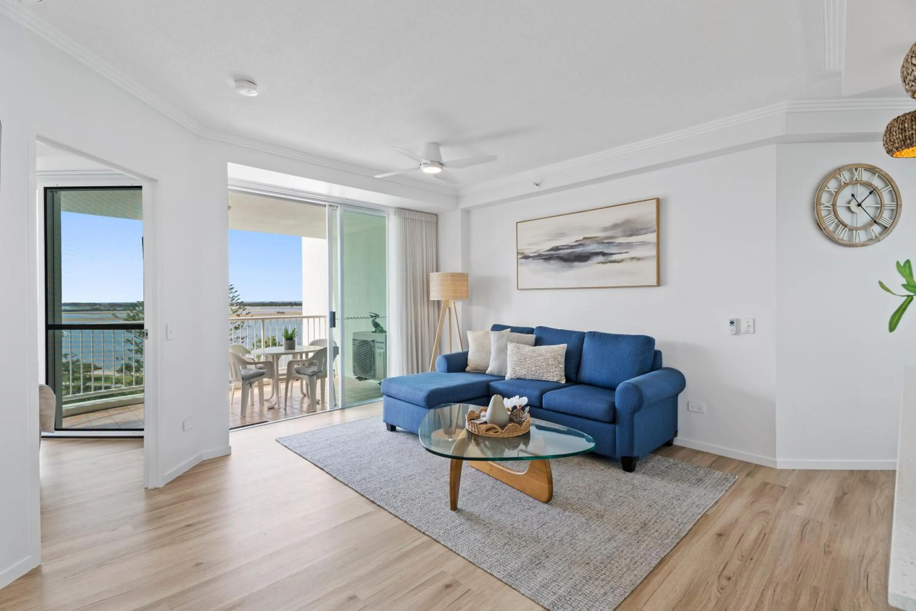 Living room in Crystal Bay On The Broadwater