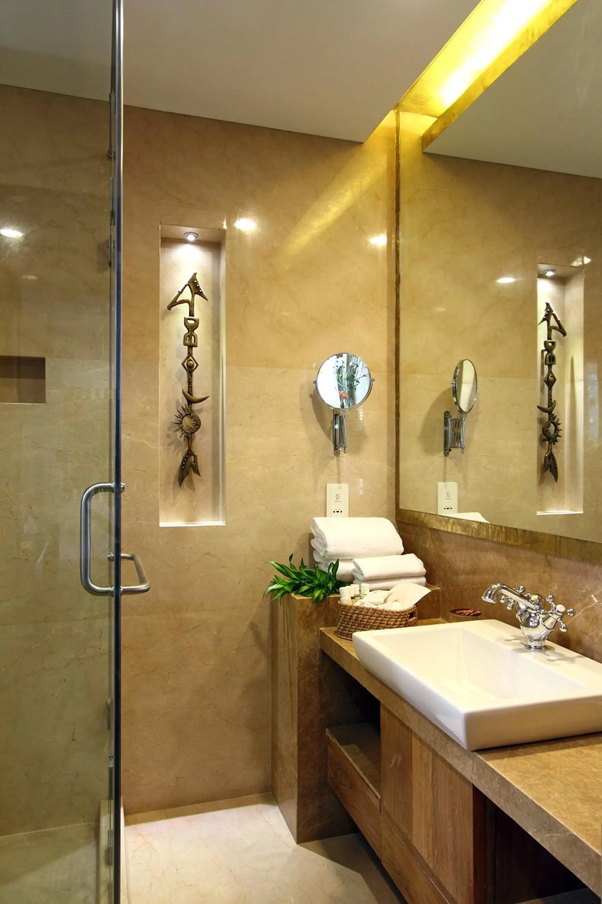 Bathroom in Le Sutra Hotel, Khar, Mumbai