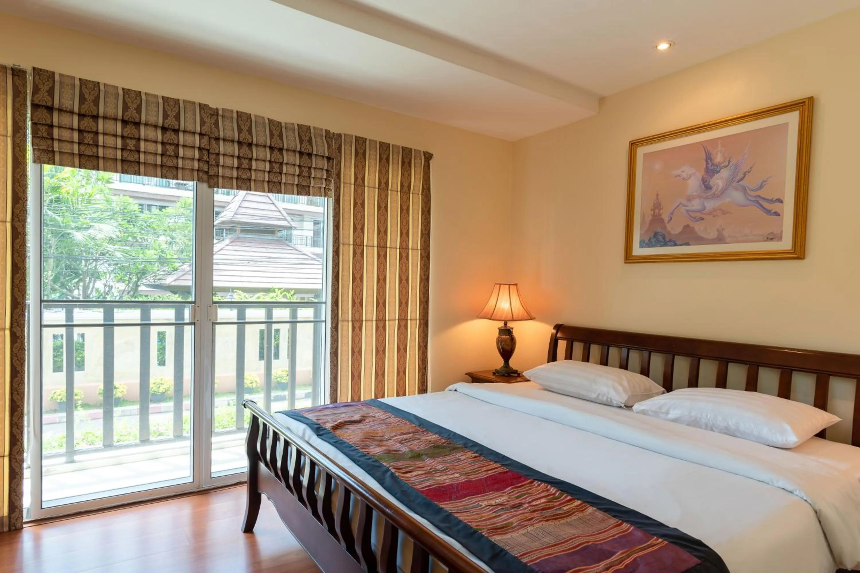 Bedroom, Bed in Jomtien Beach Residence