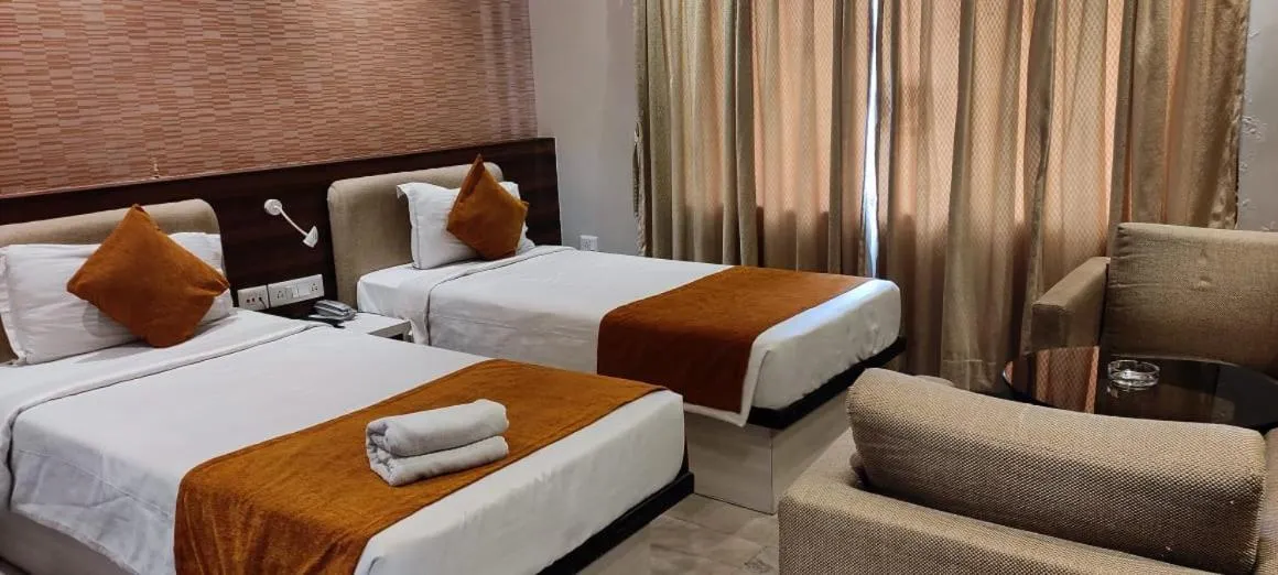 Bedroom, Bed in Pallavi International