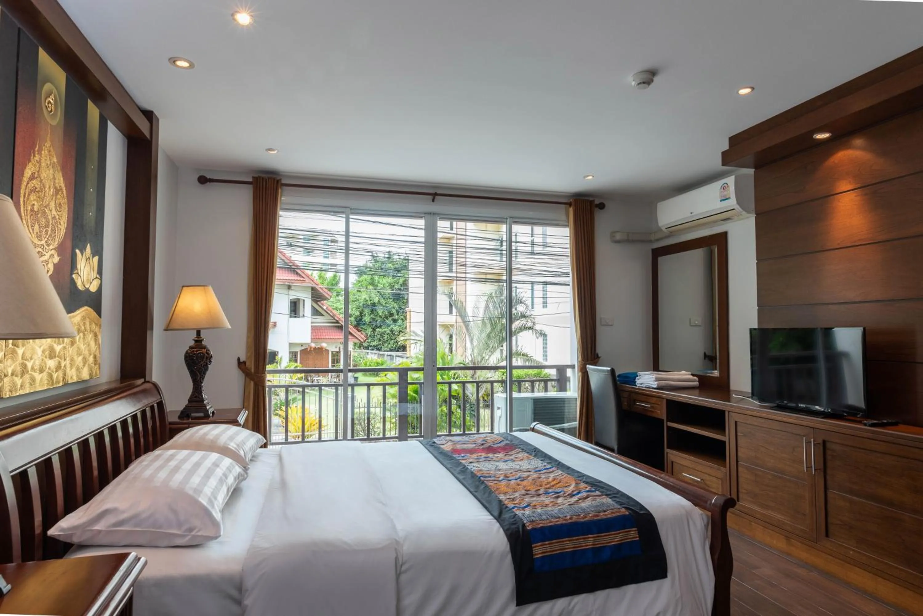 Bed in Jomtien Beach Penthouses