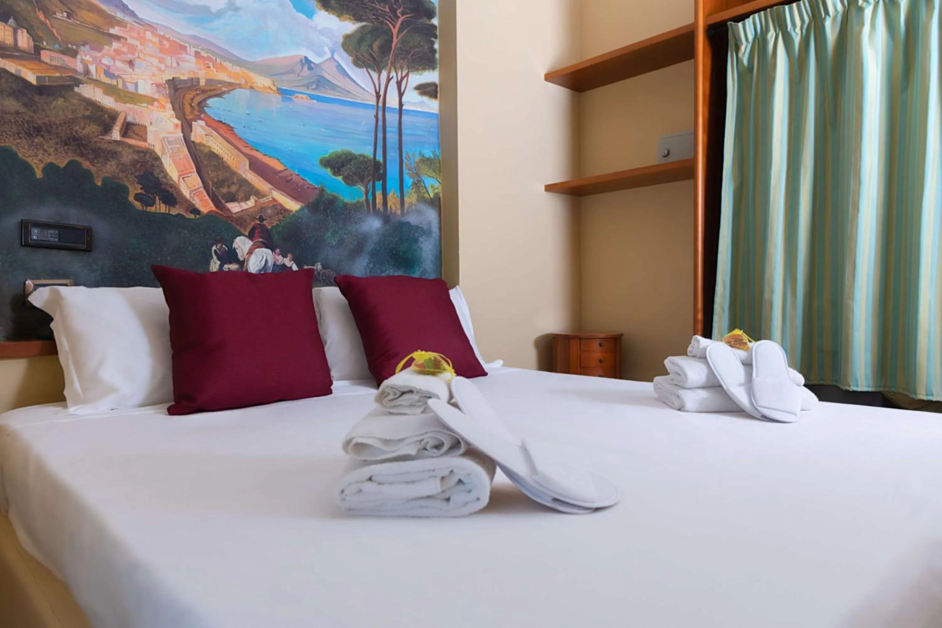 Bedroom, Bed in Hotel Suite Ares