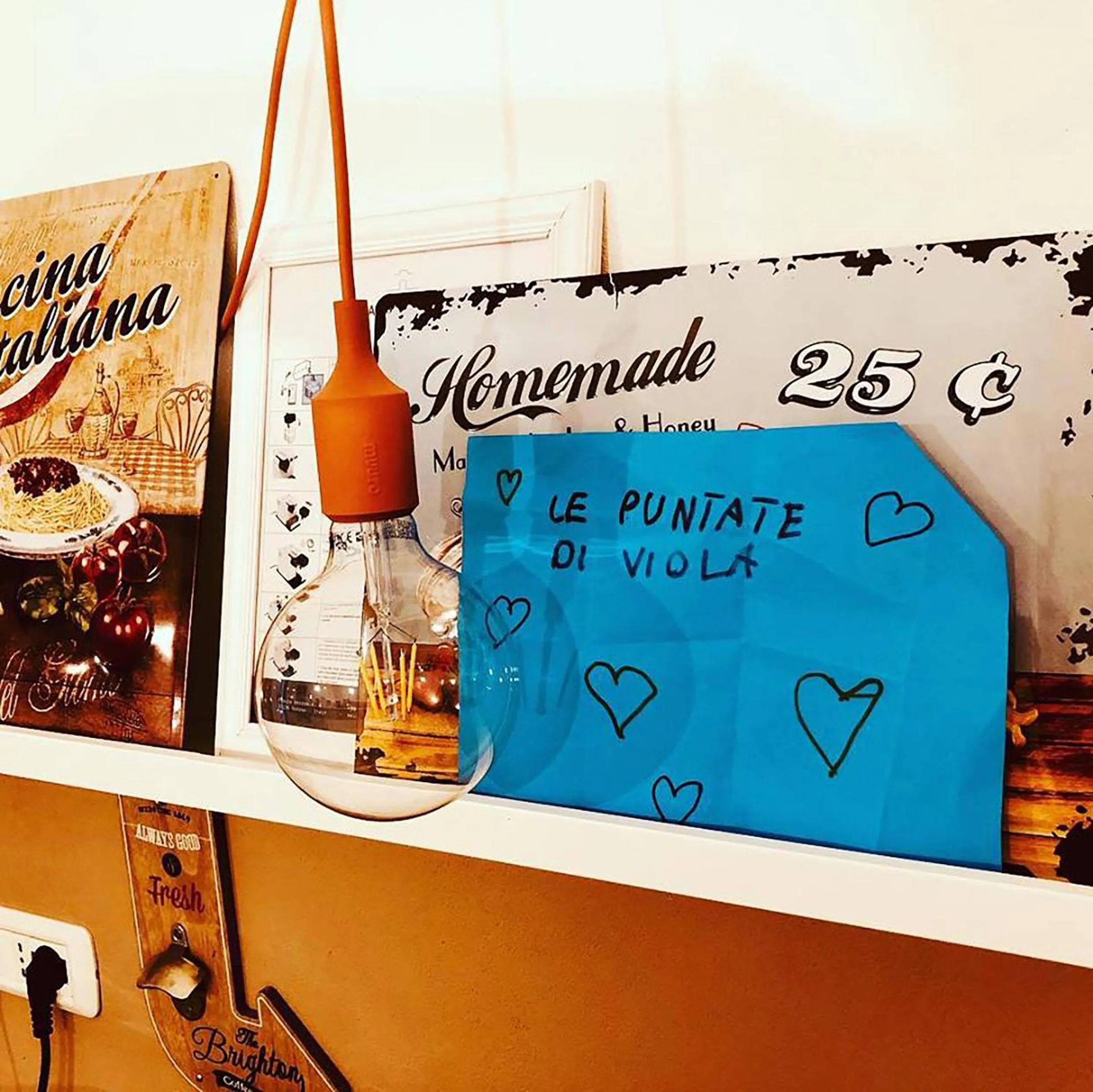 Text overlay in Arsenale Suites