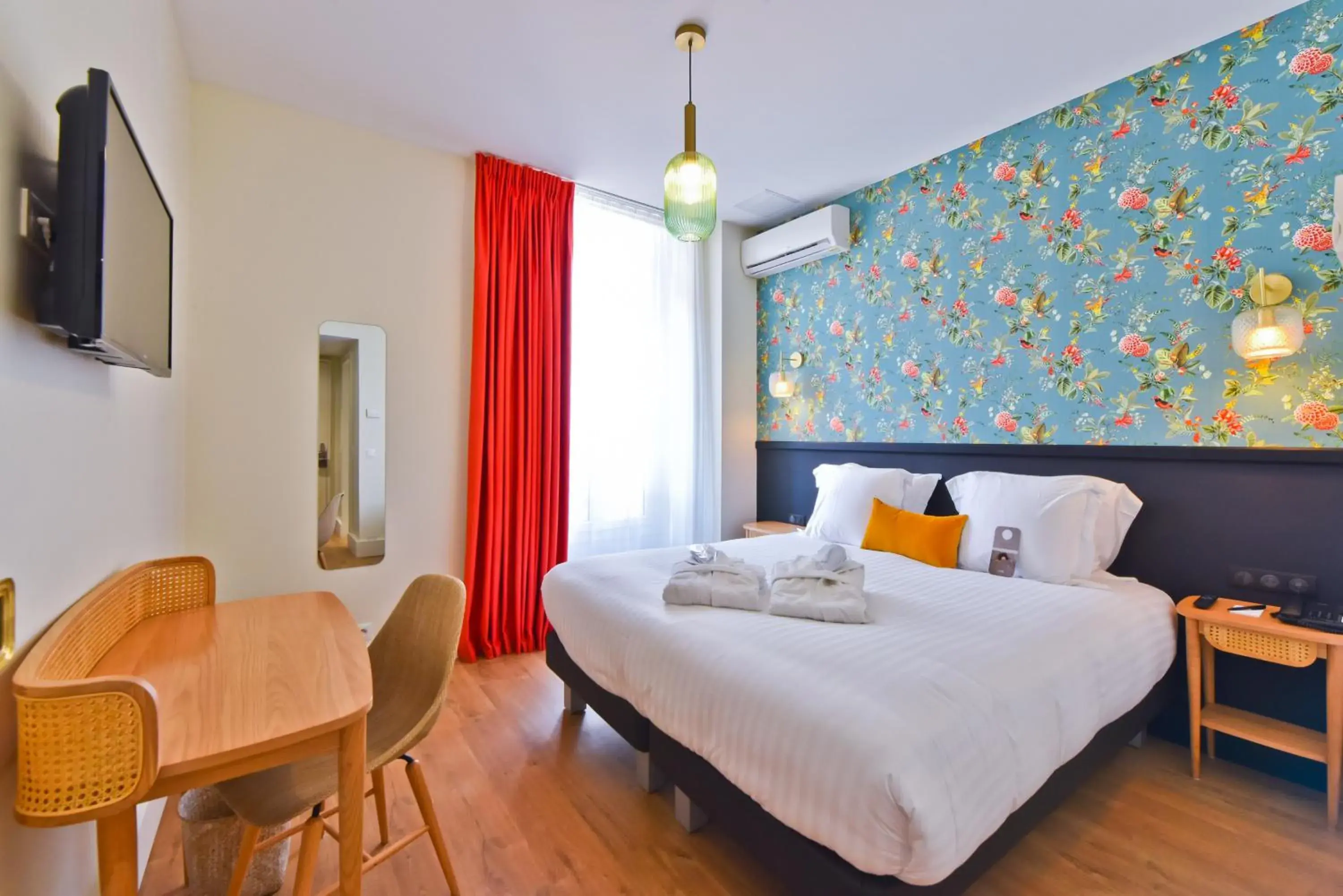 Prestige Double Room in Hotel La Villa Nice Promenade Prestige Double Room in Hotel La Villa Nice Promenade