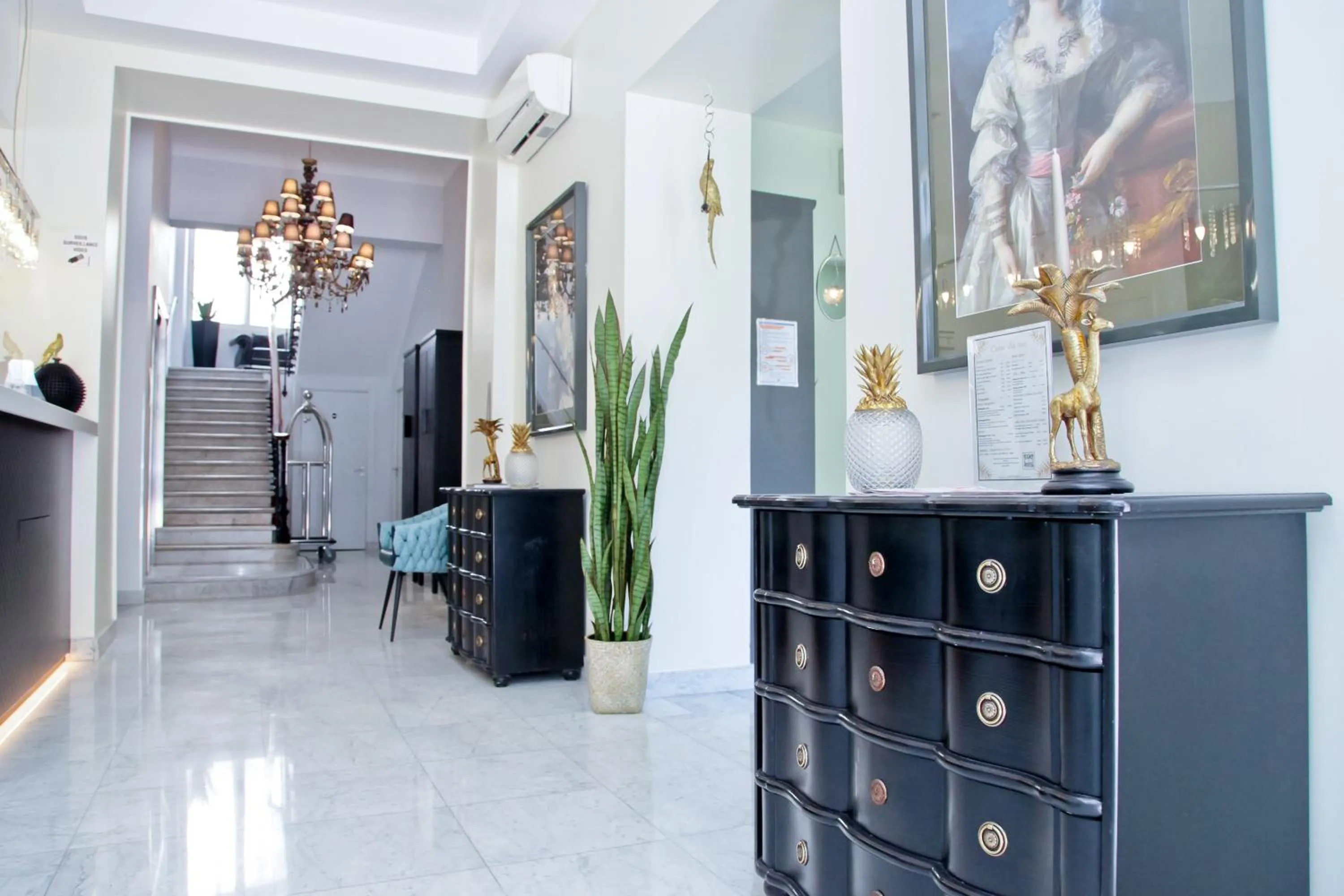 Lobby or reception in Hotel La Villa Nice Promenade