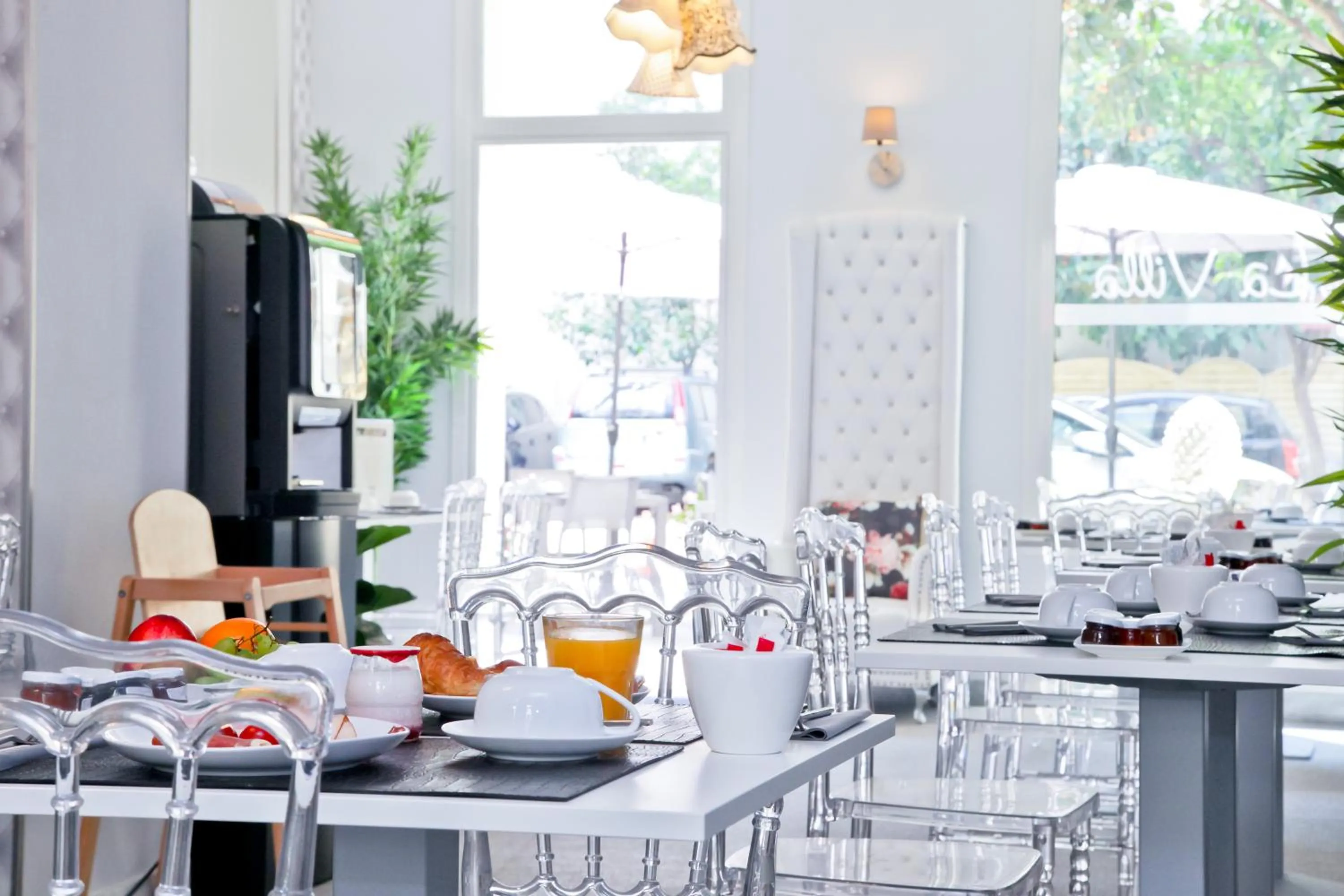 Breakfast in Hotel La Villa Nice Promenade