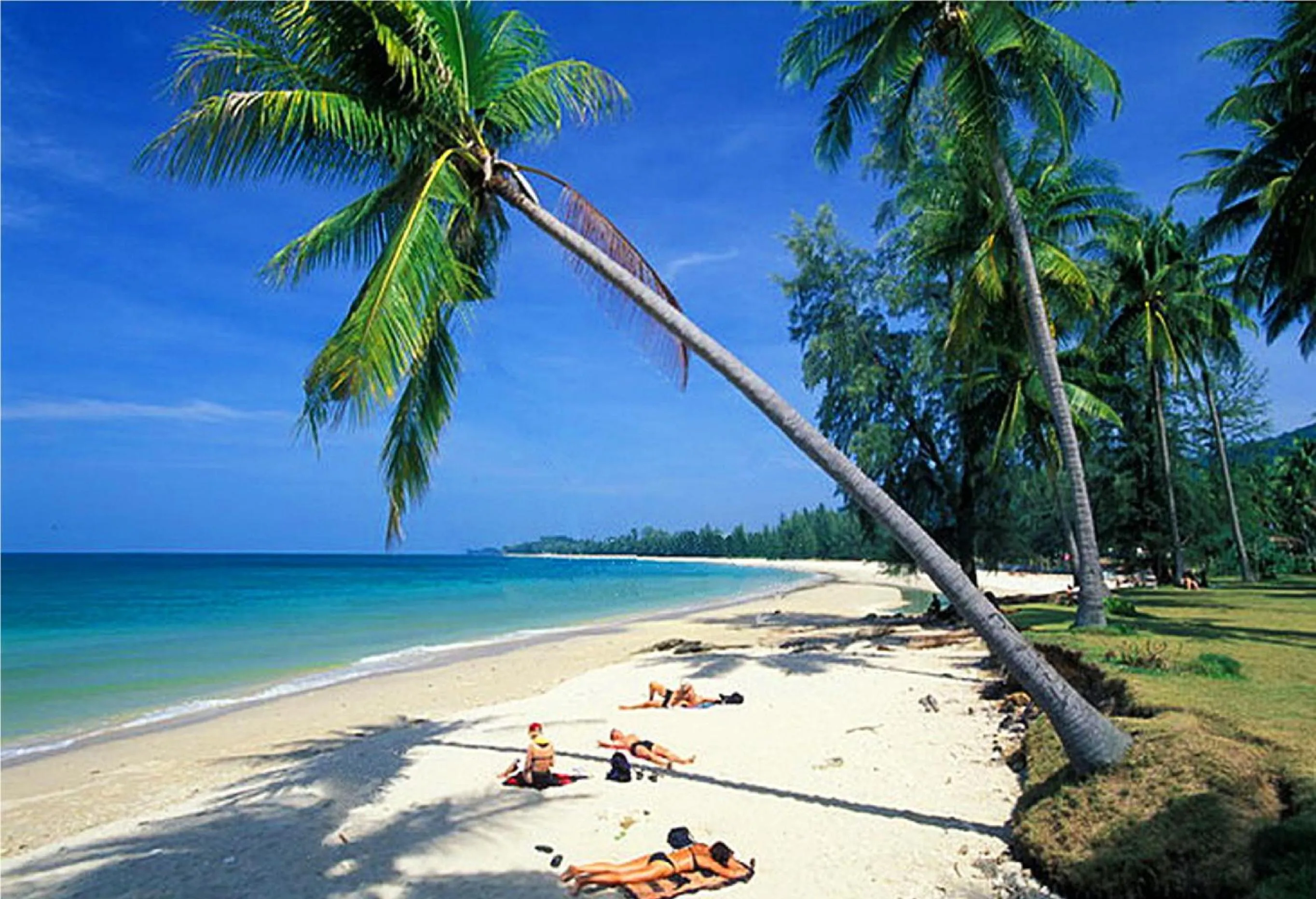 Beach in Lanta Hostel