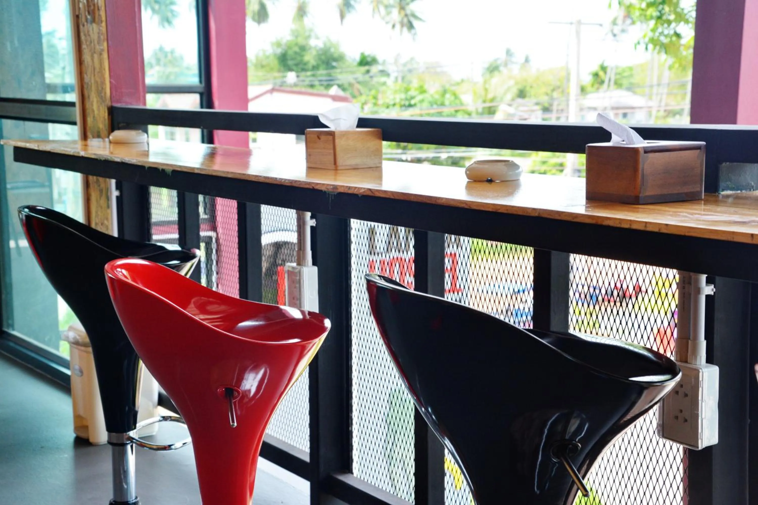 Restaurant/places to eat in Lanta Hostel