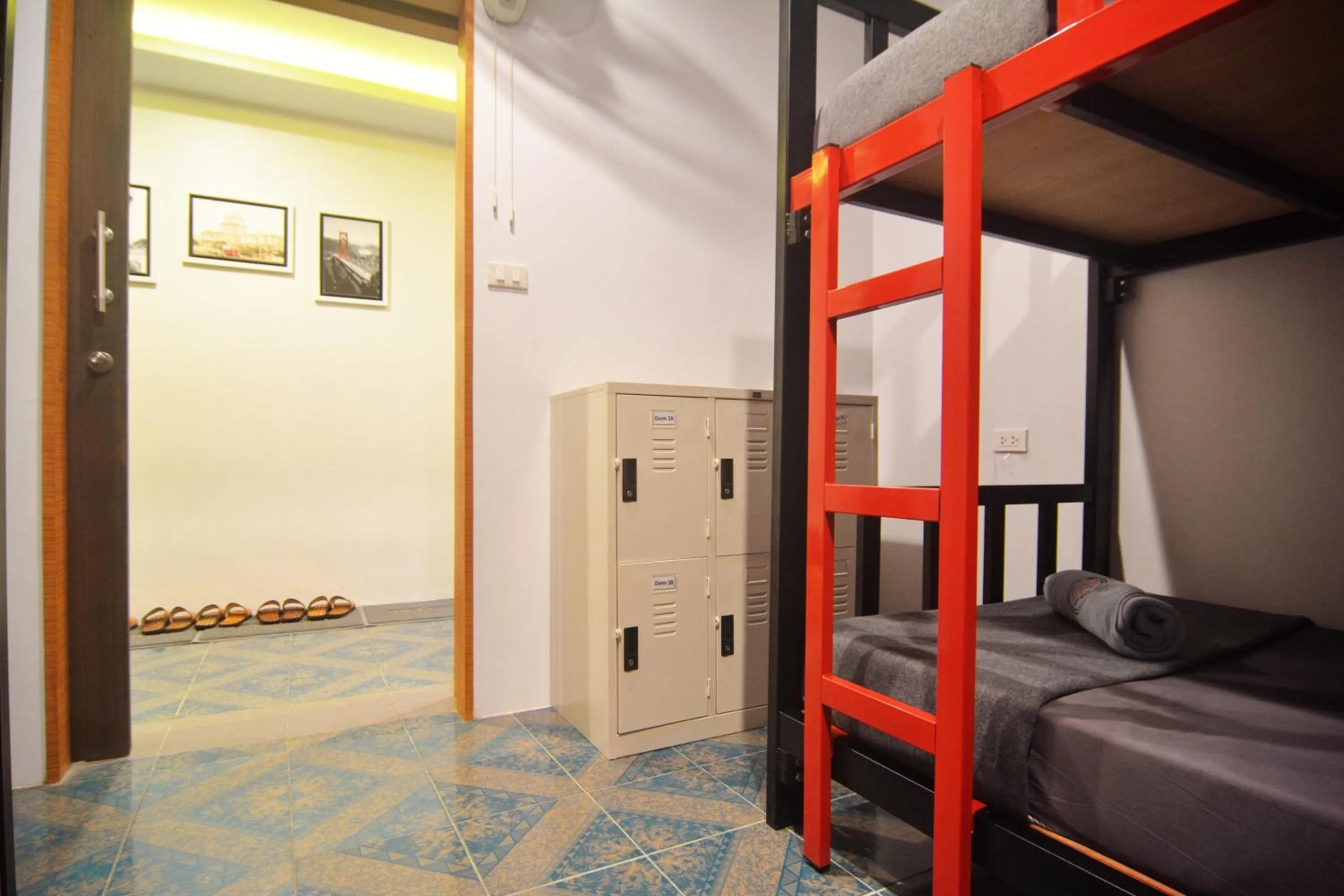 bunk bed, Bed in Lanta Hostel