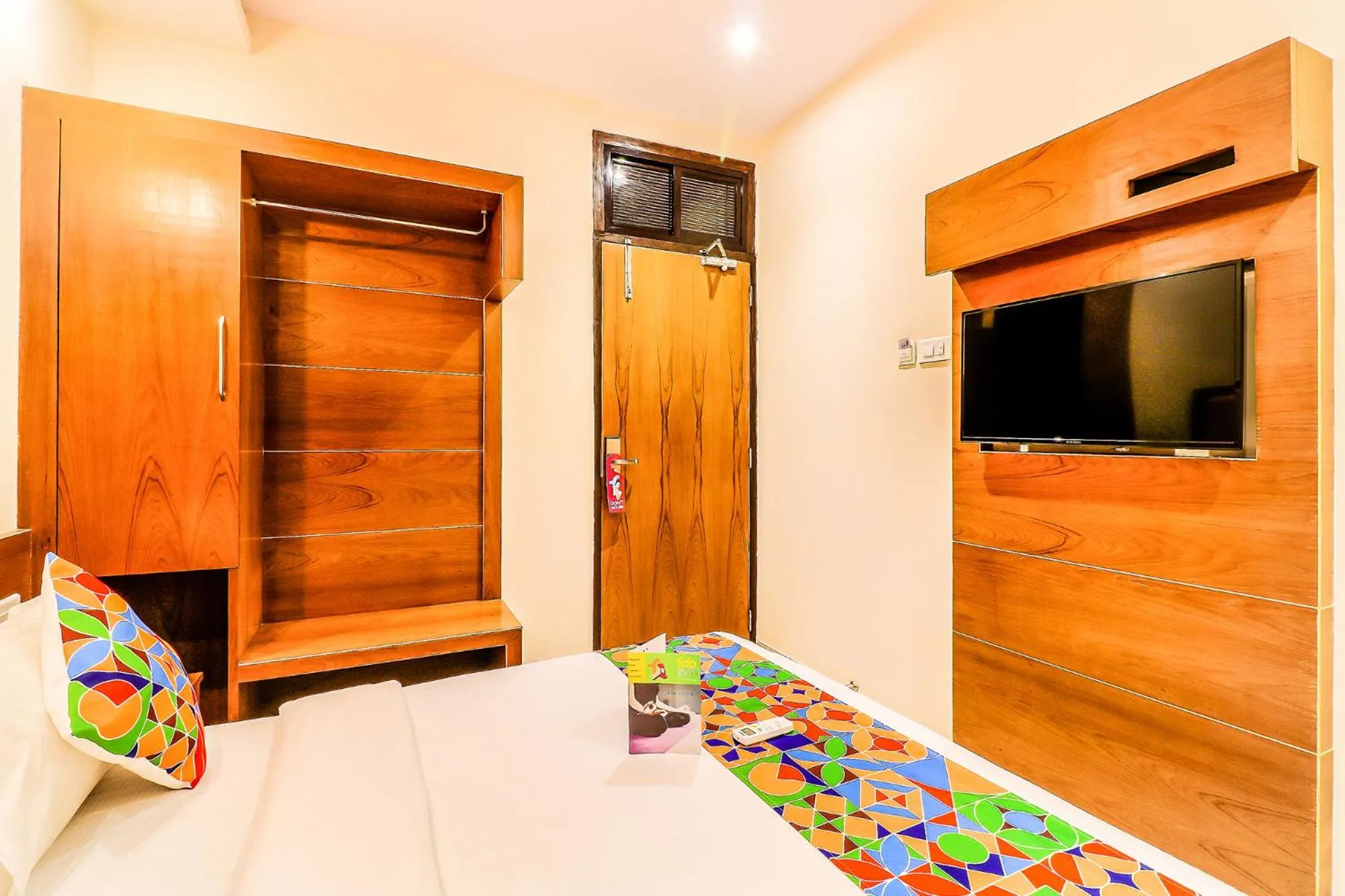 TV and multimedia in FabHotel Admiral - Nr Mumbai International Airport