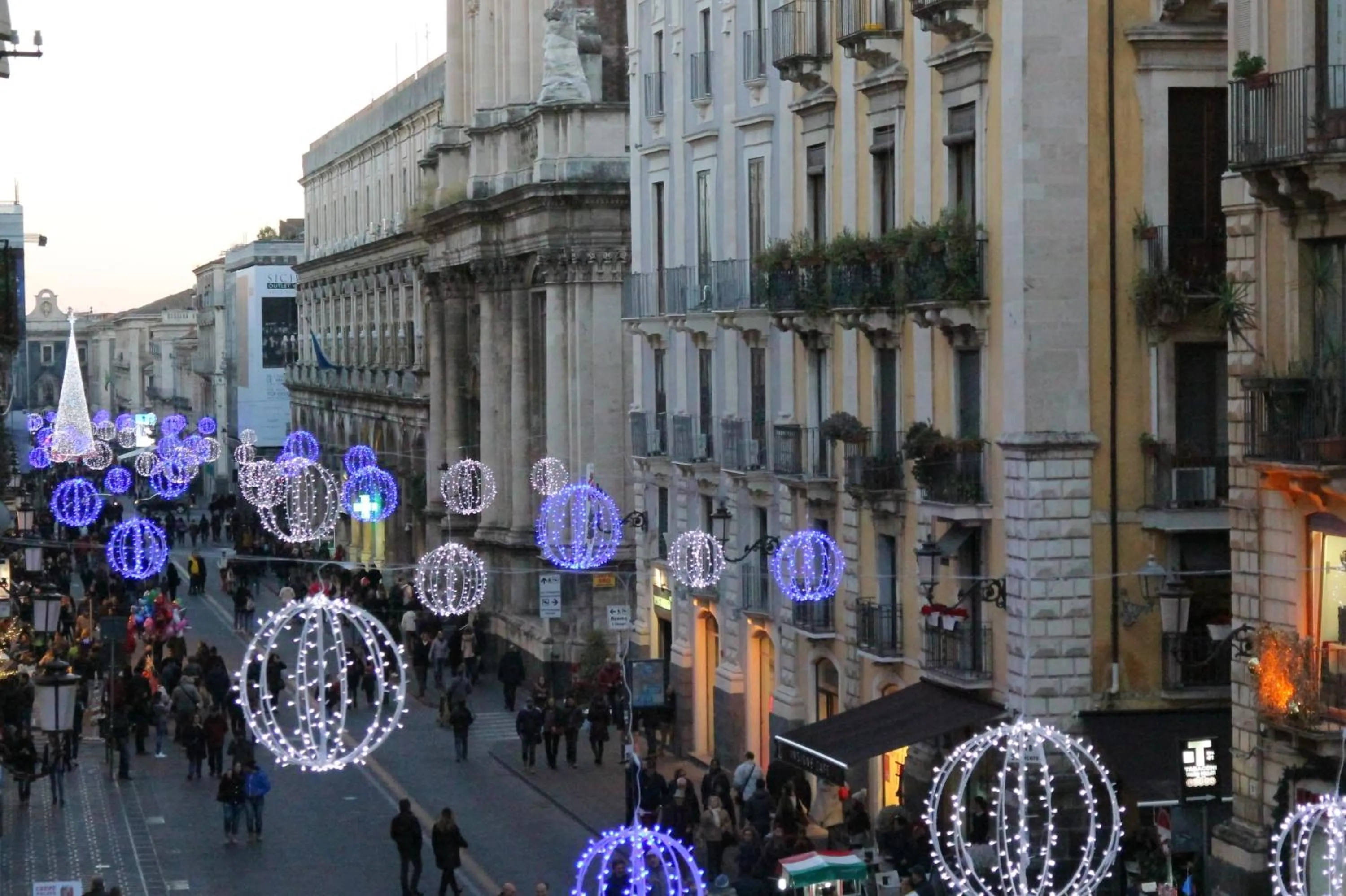 Neighbourhood in Cortile Stesicoro