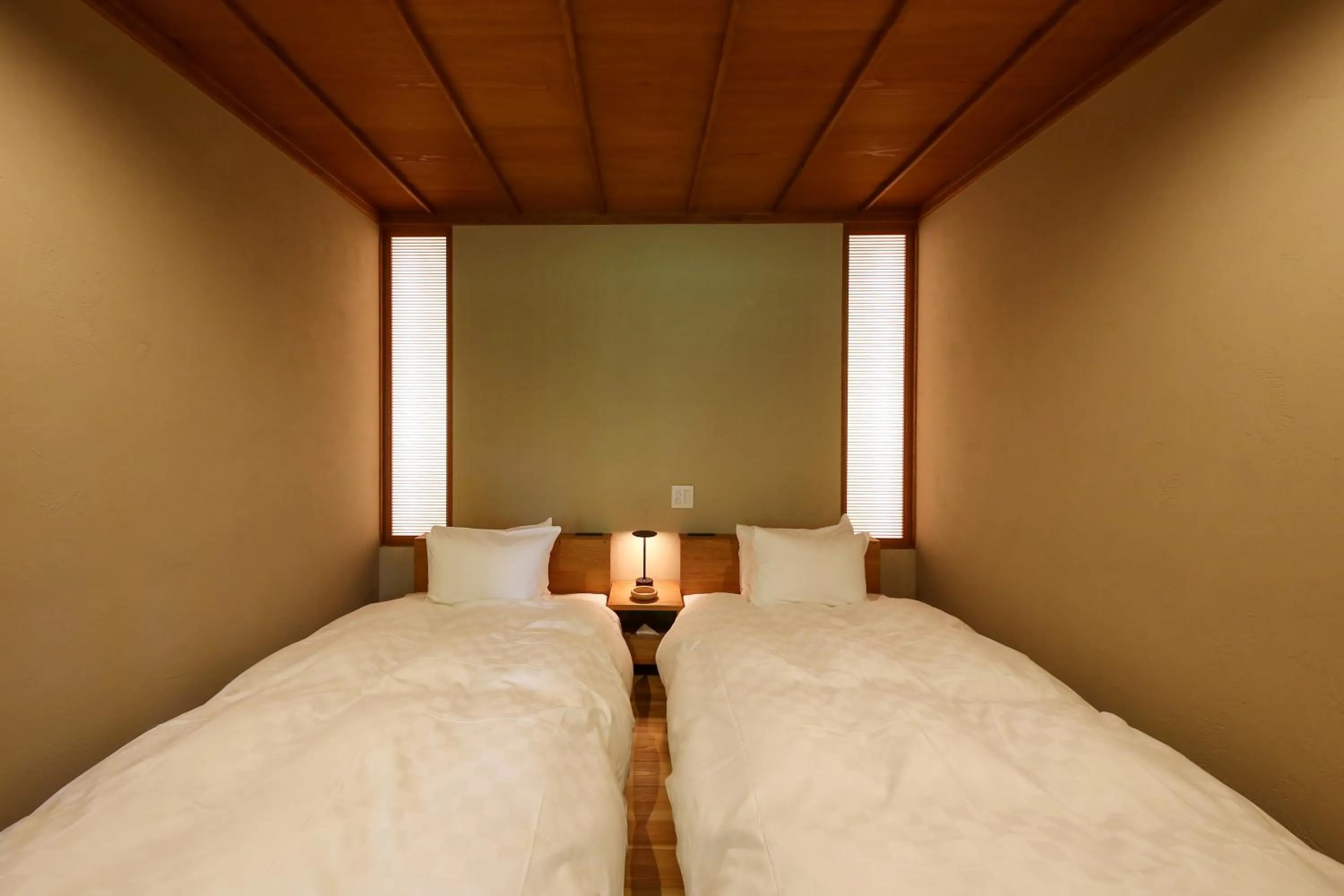 Photo of the whole room, Bed in Kyousen