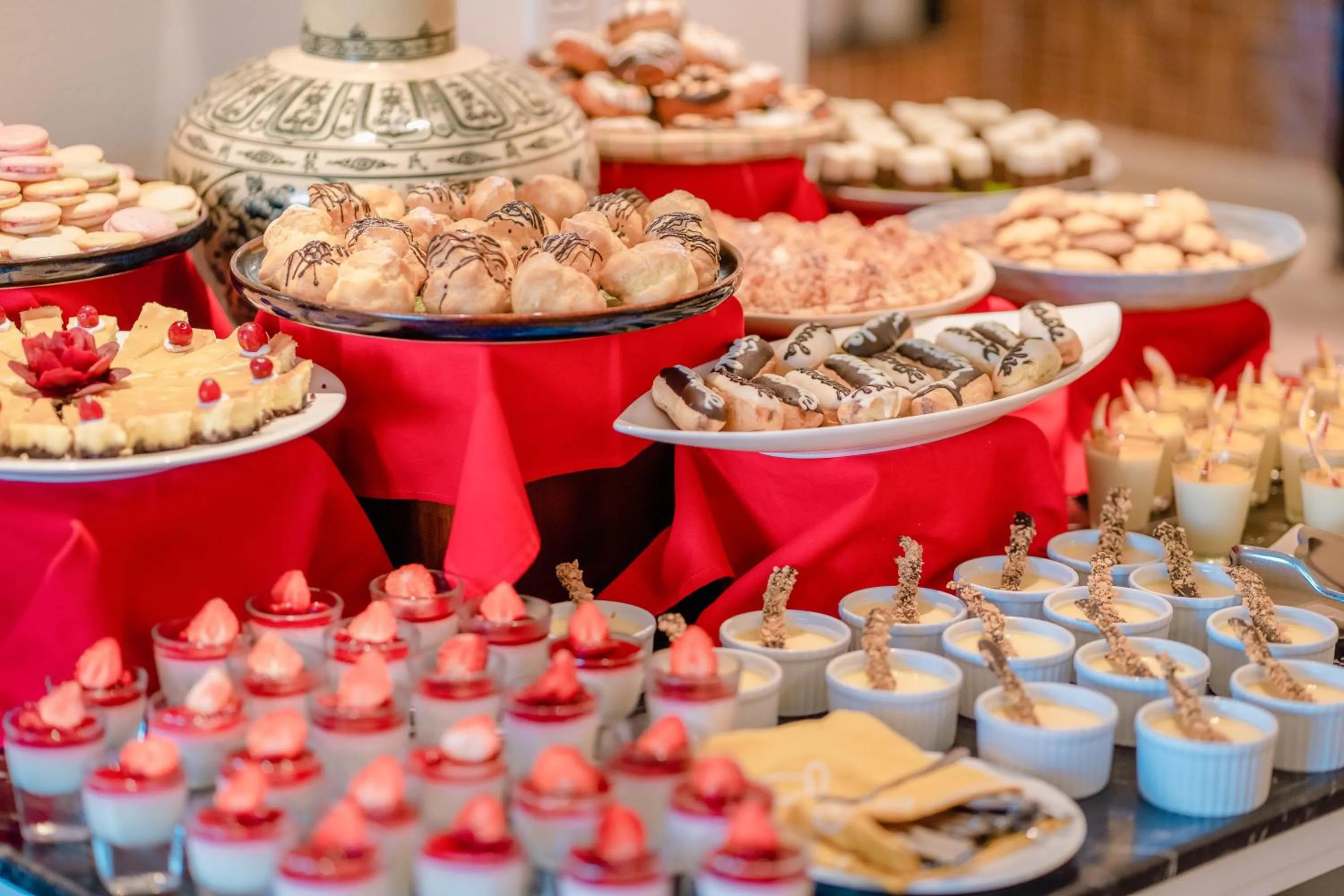 Food in Allegro Hoi An . A Little Luxury Hotel & Spa