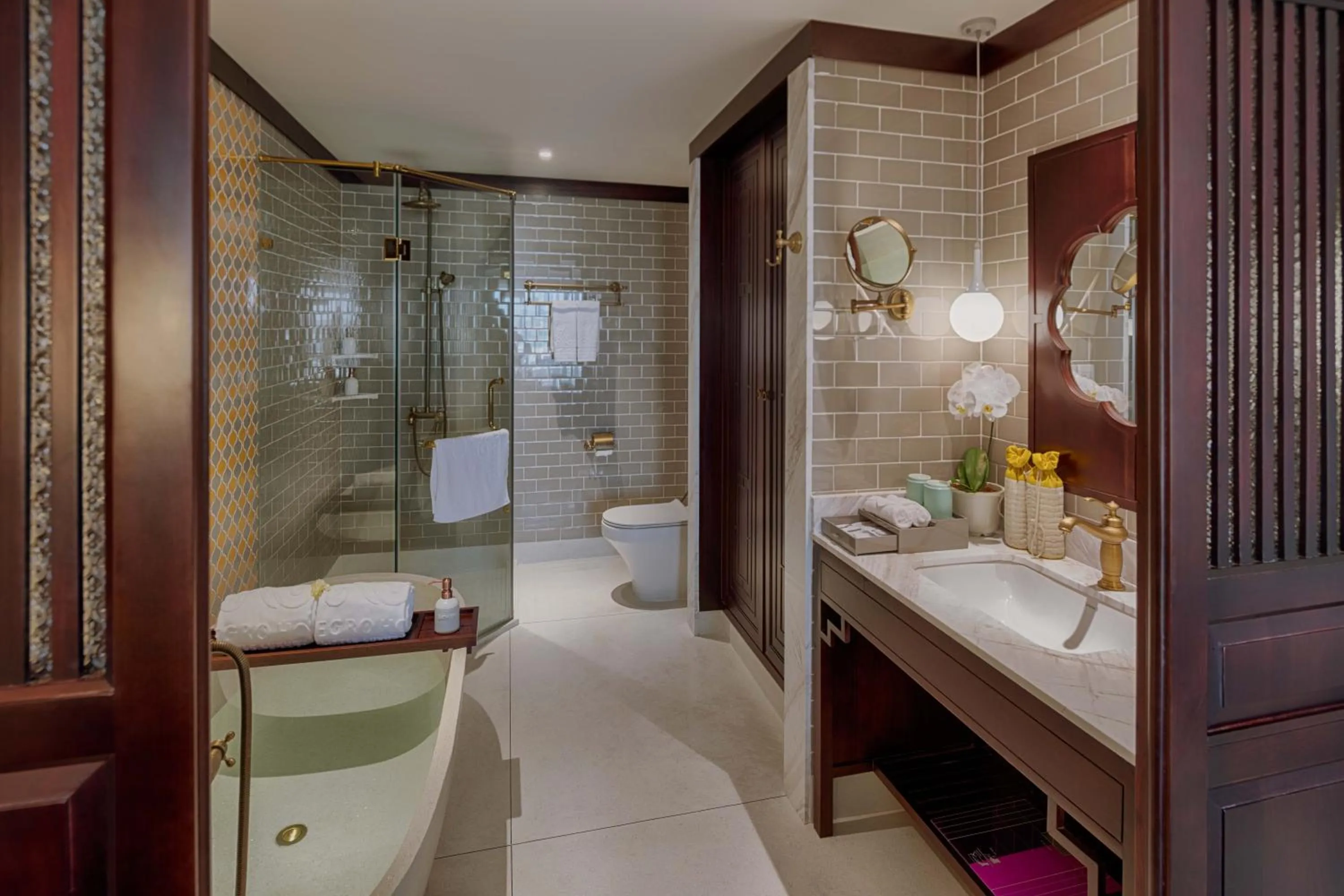 Bath in Allegro Hoi An . A Little Luxury Hotel & Spa