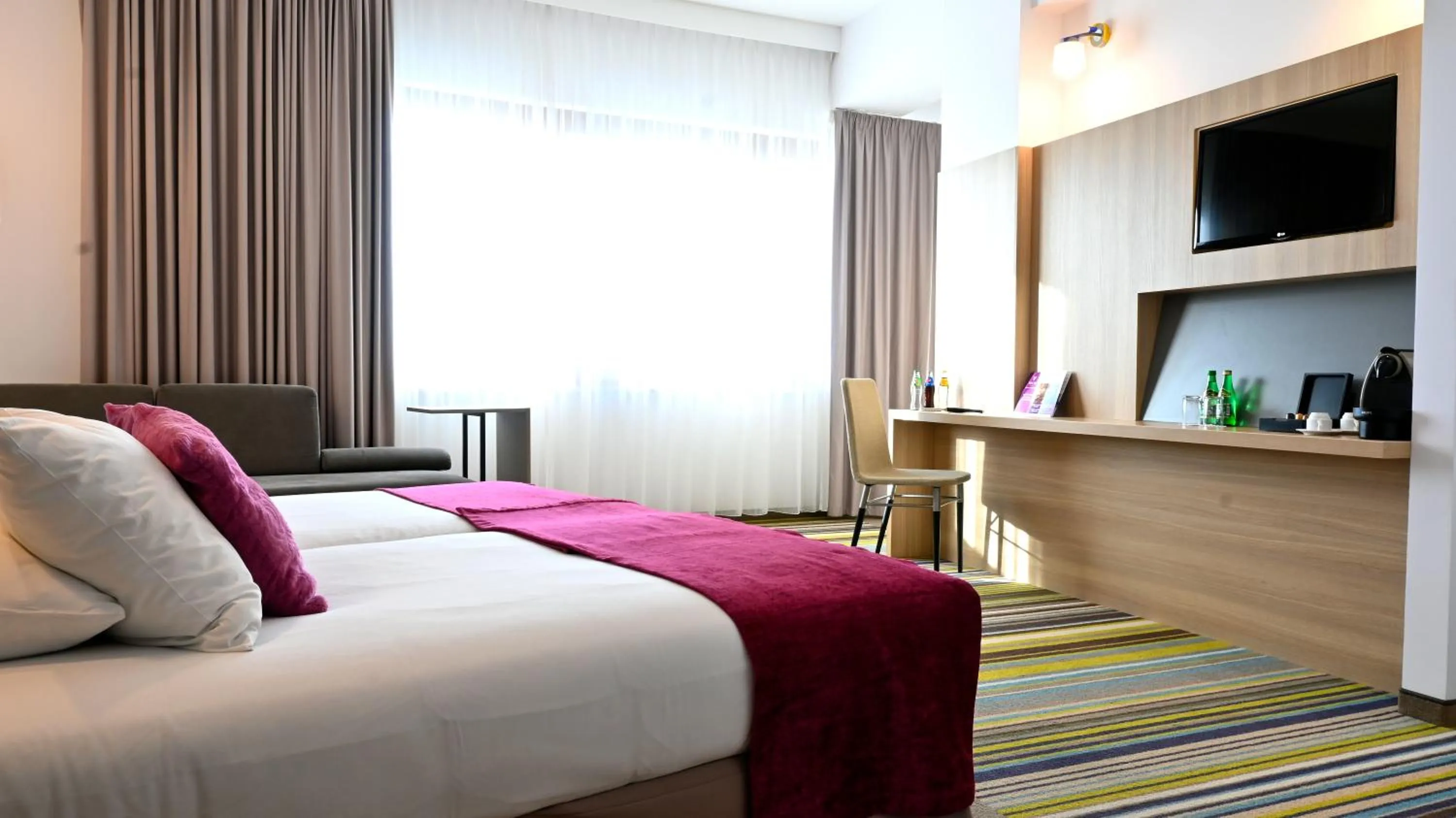 Photo of the whole room, Bed in Vestil Hotel