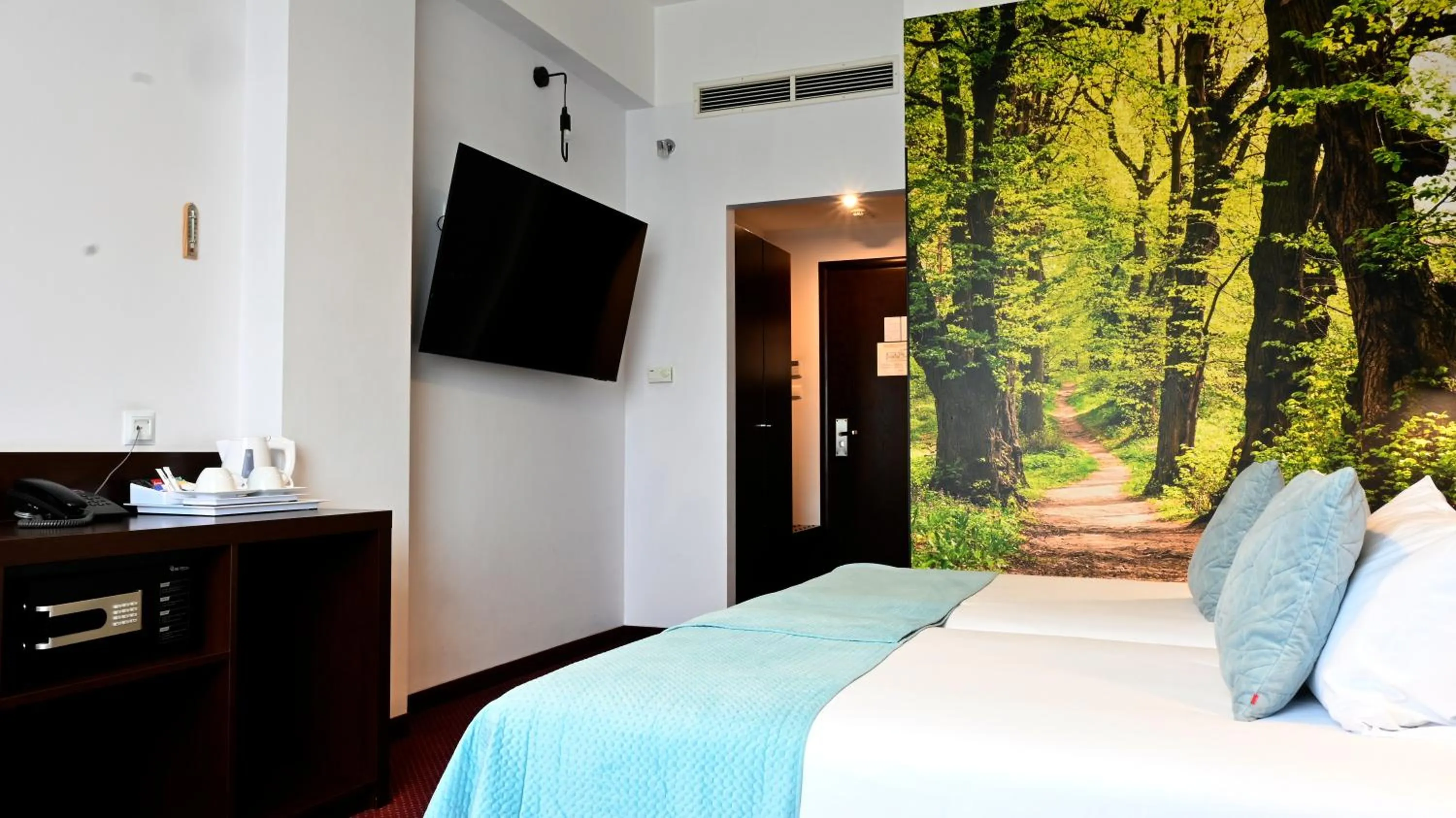 Photo of the whole room, Bed in Vestil Hotel