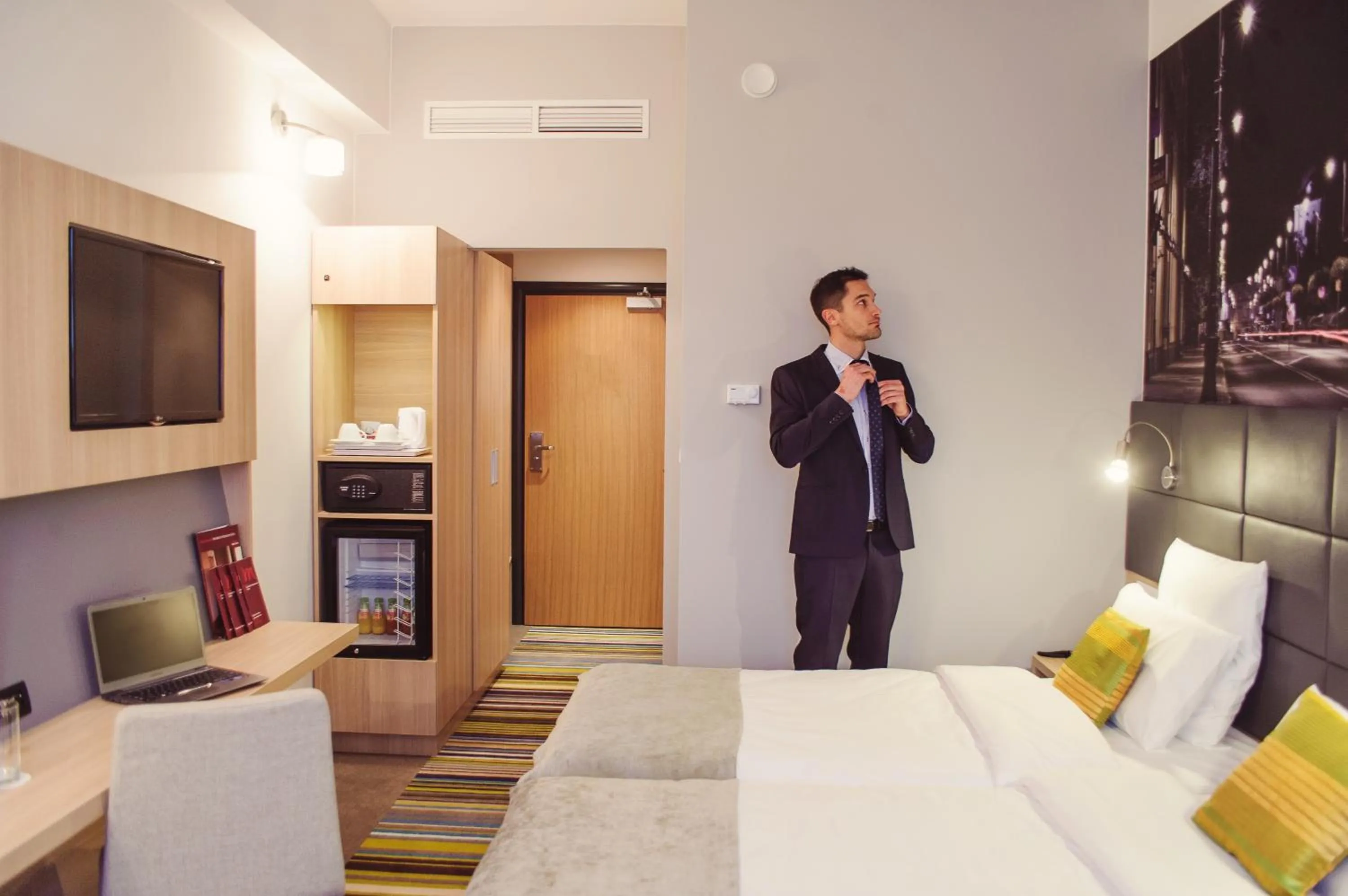 Bedroom, Bed in Vestil Hotel